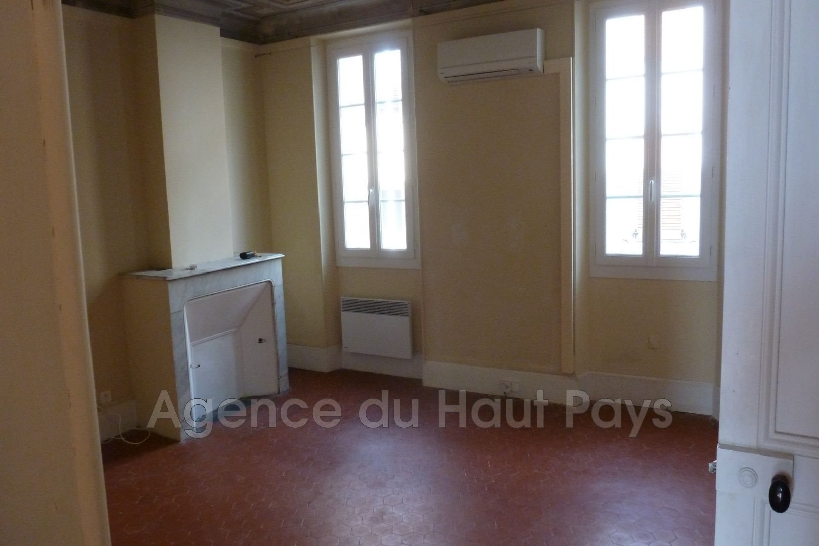 Appartement à louer, 60m², Saint-Cézaire-sur-Siagne