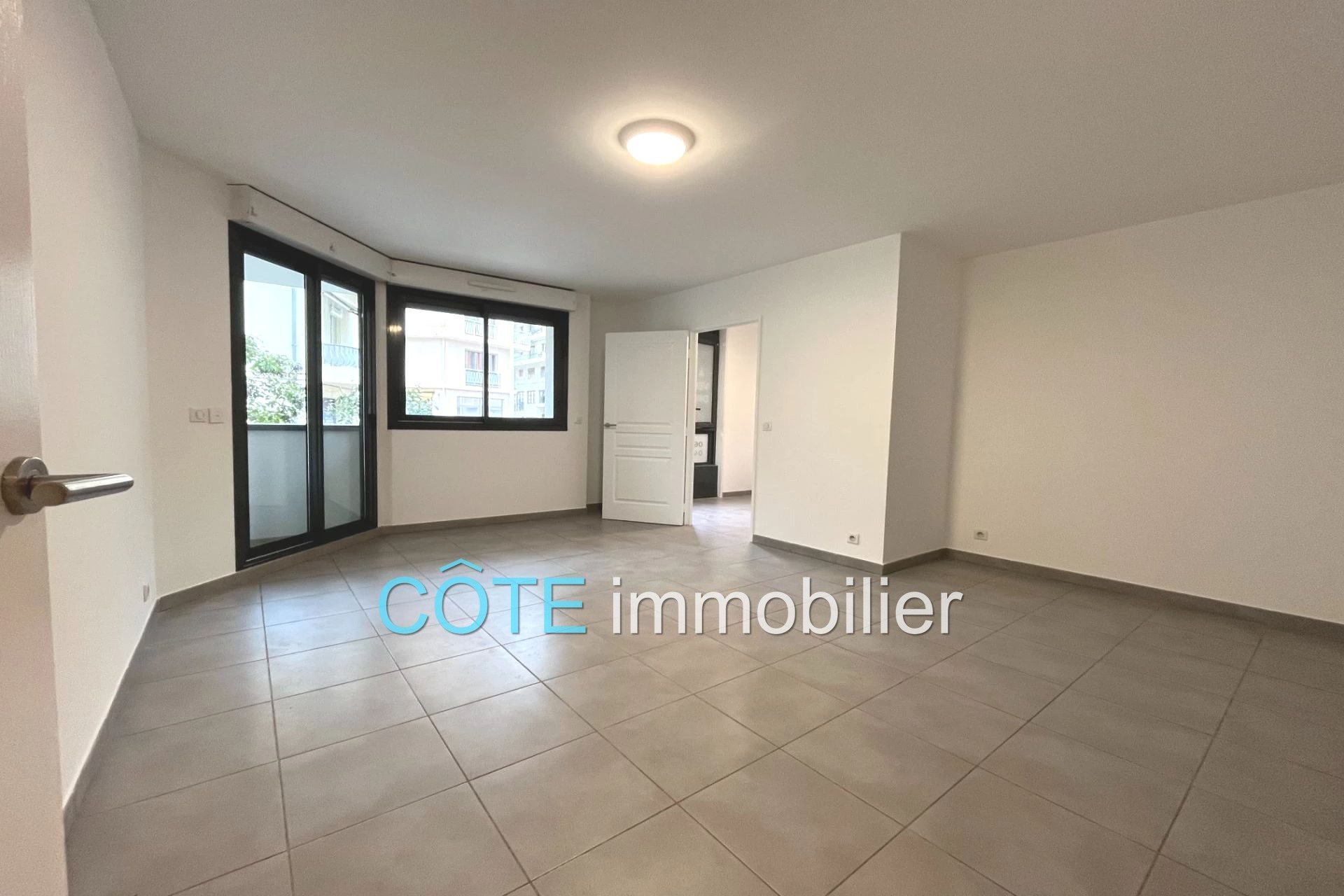 Appartement à vendre, 69m², Antibes
