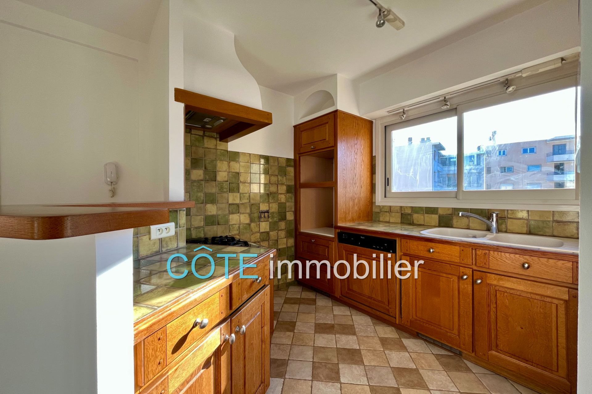 Appartement à vendre, 75m², Antibes