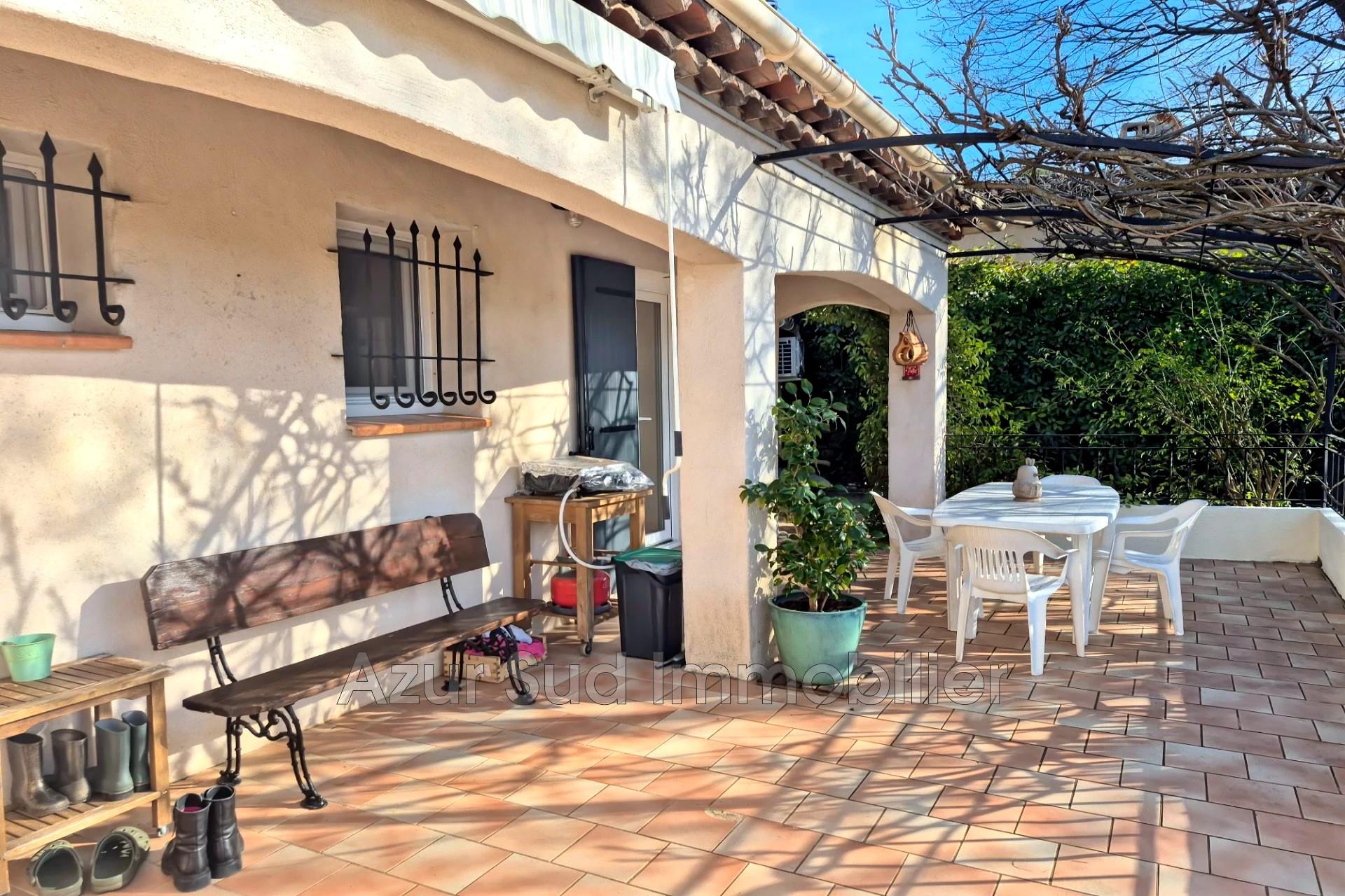 Maison à vendre, 147m², Saint-Cézaire-sur-Siagne