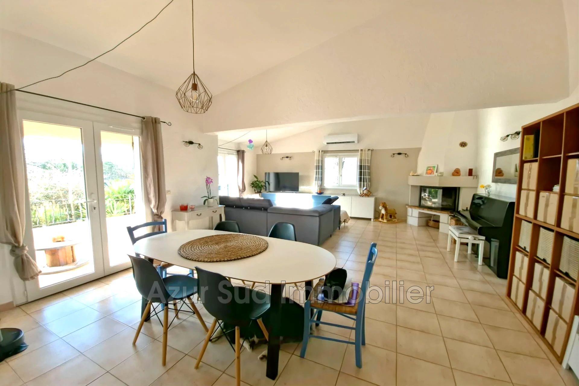 Maison à vendre, 147m², Saint-Cézaire-sur-Siagne