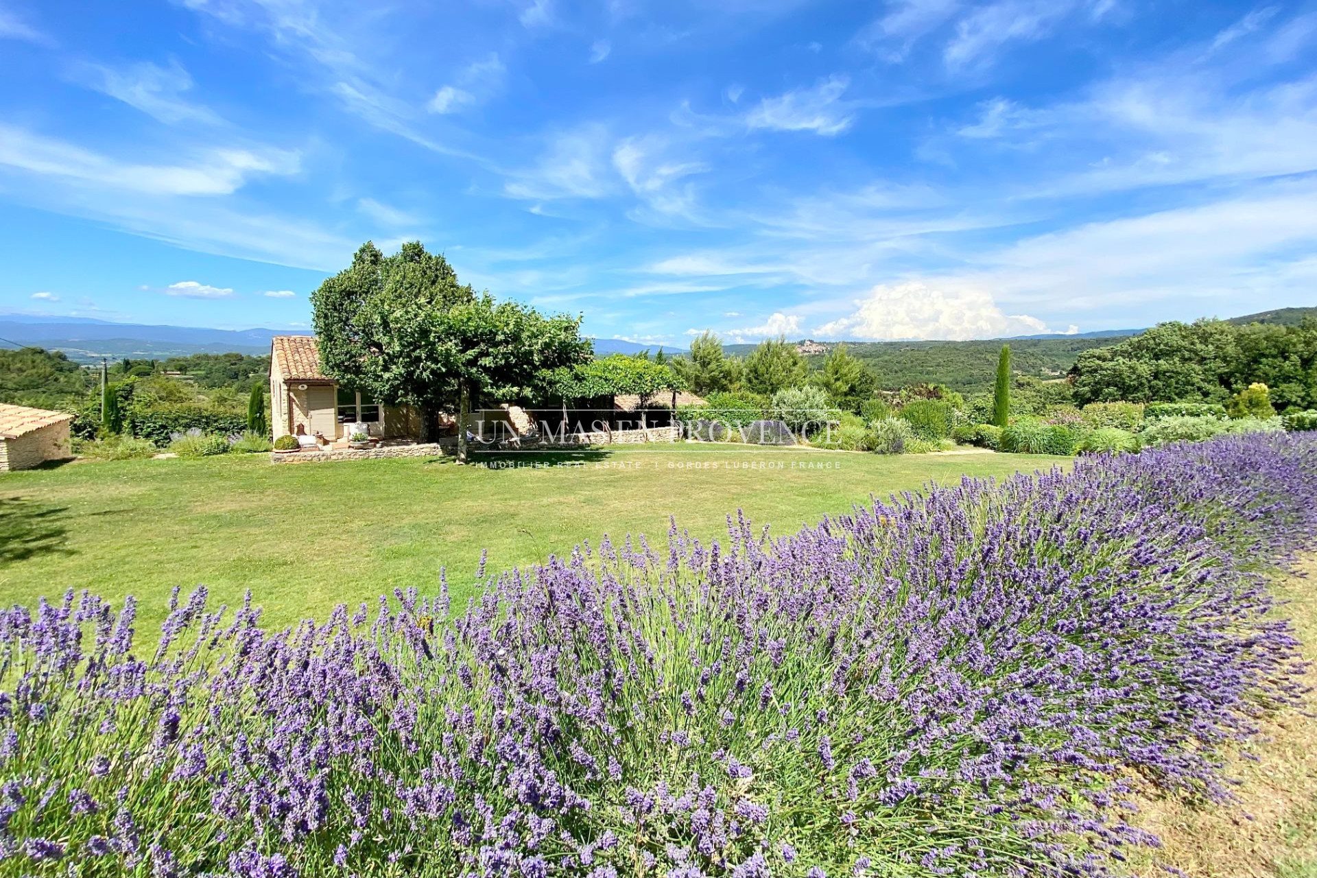 Maison à louer, 300m², Bonnieux