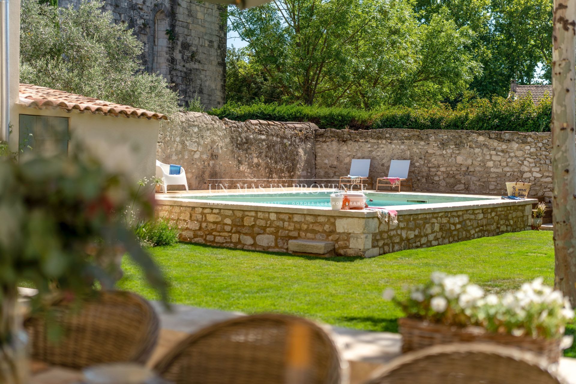 Maison à louer, 200m², L'Isle-sur-la-Sorgue