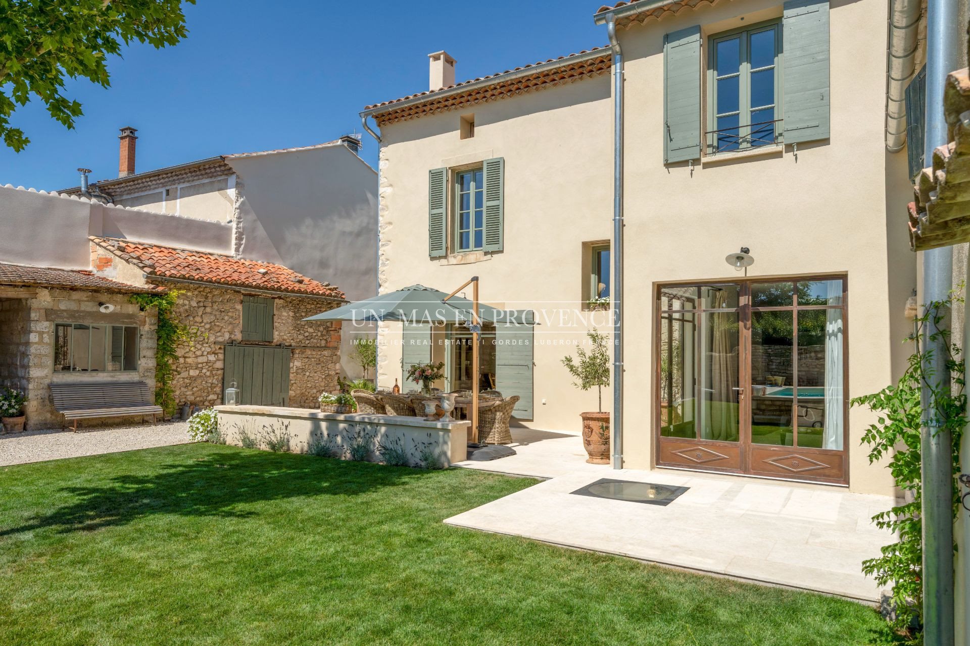 Maison à louer, 200m², L'Isle-sur-la-Sorgue