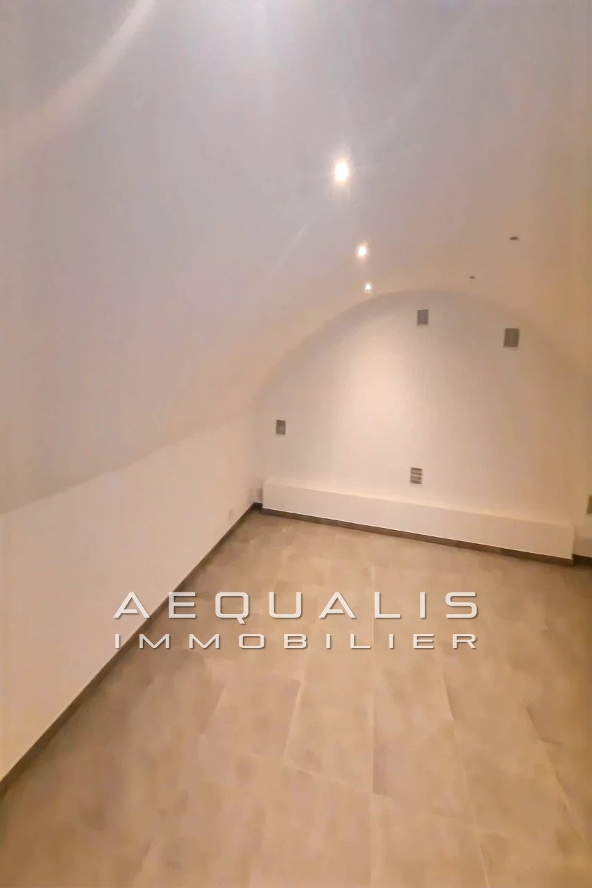 Maison à louer, 25m², La Gaude