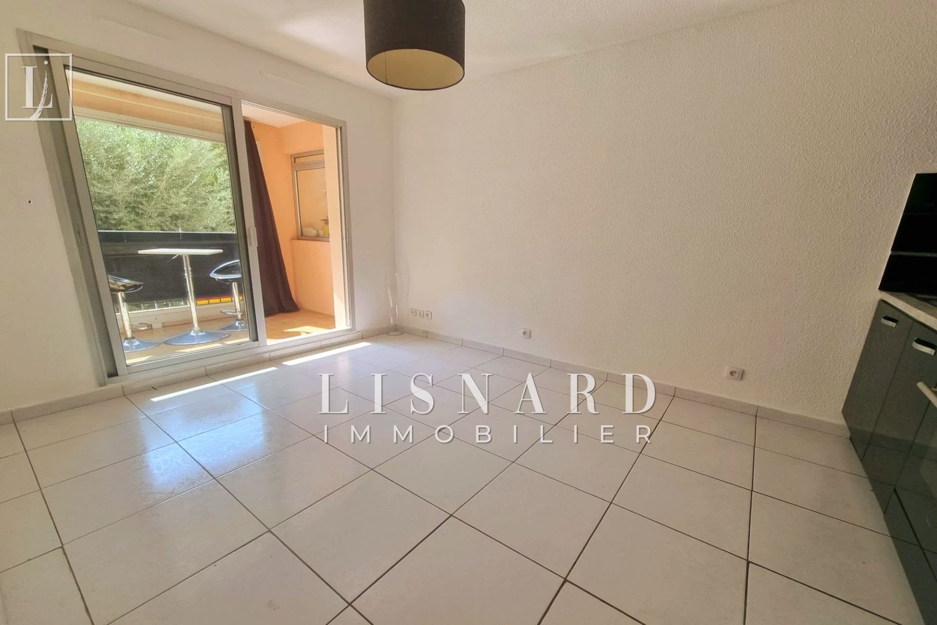 Appartement à vendre, 28m², Vallauris