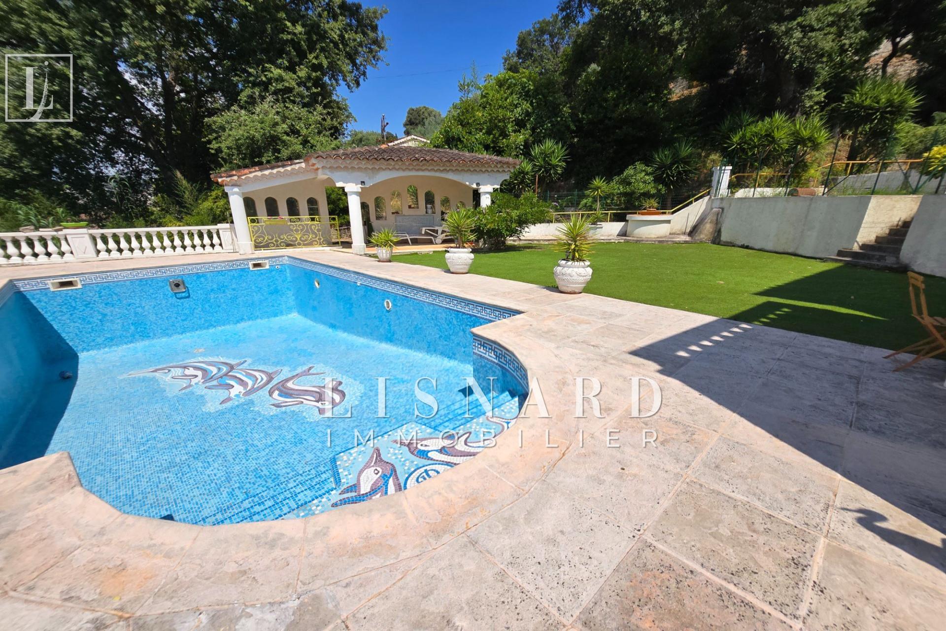 Maison à vendre, 240m², Vallauris