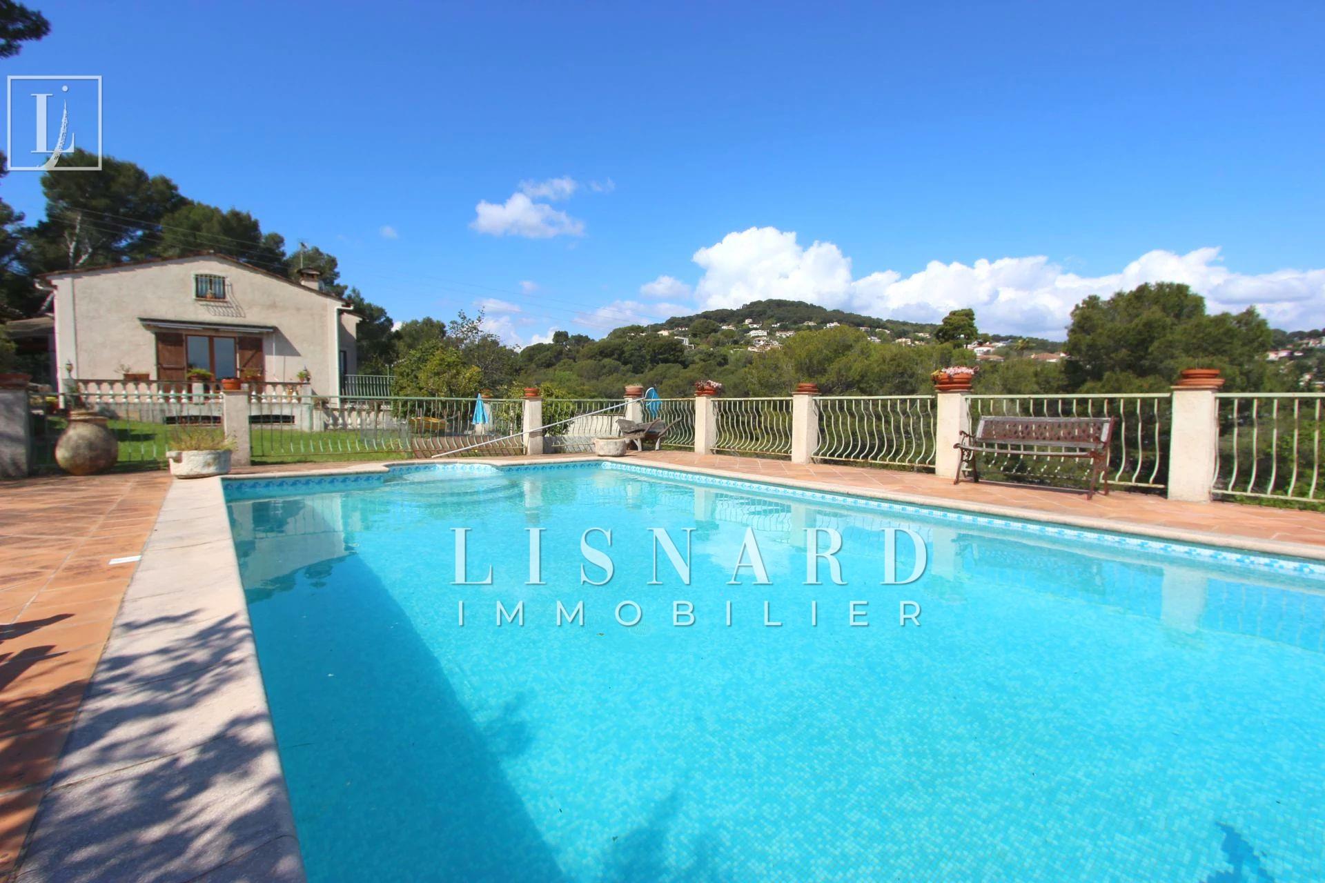Maison à vendre, 370m², Vallauris