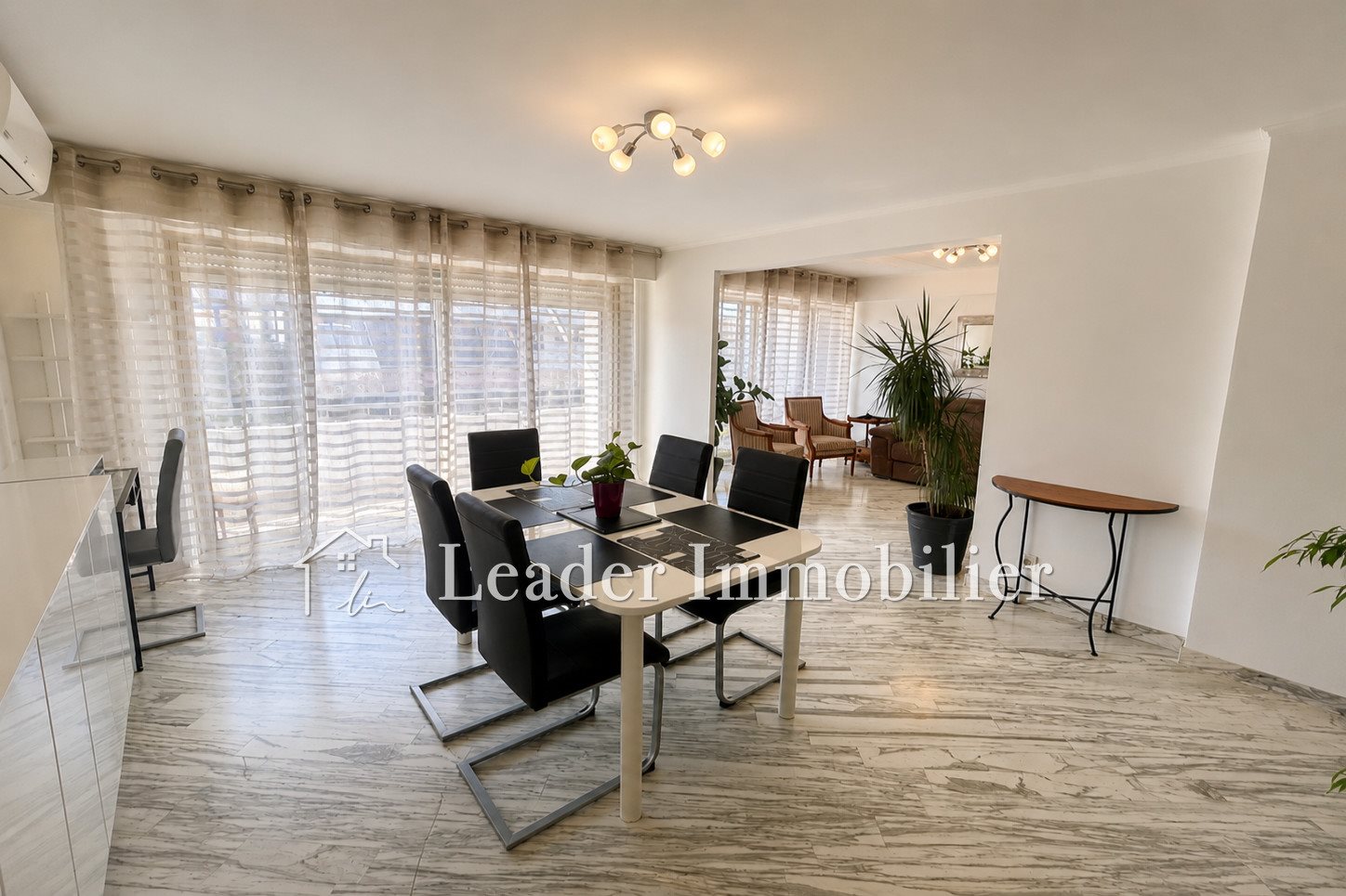 Appartement à louer, 73m², Antibes