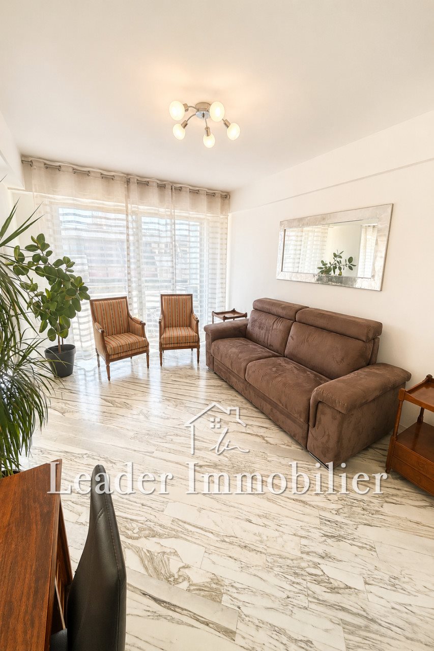 Appartement à louer, 73m², Antibes