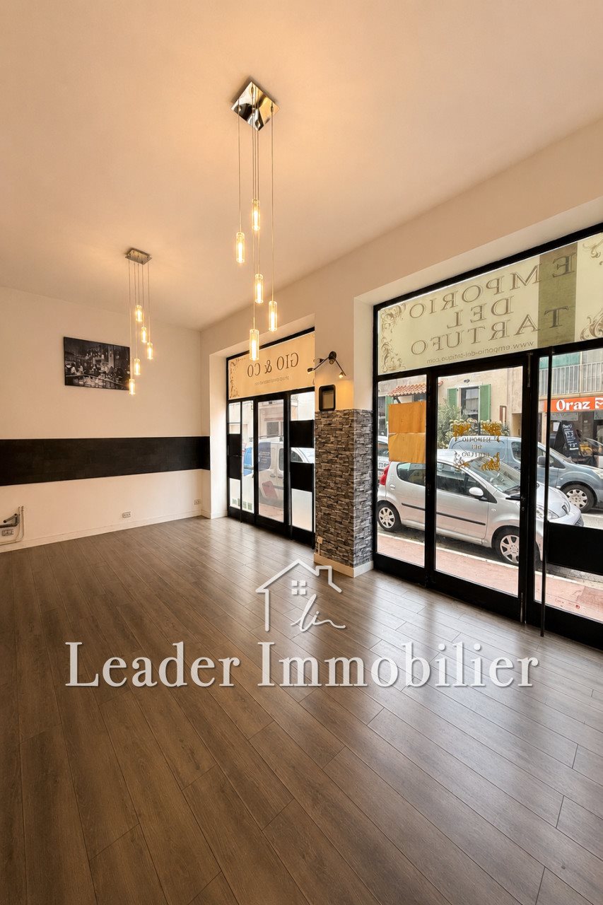 Maison à louer, 49m², Antibes