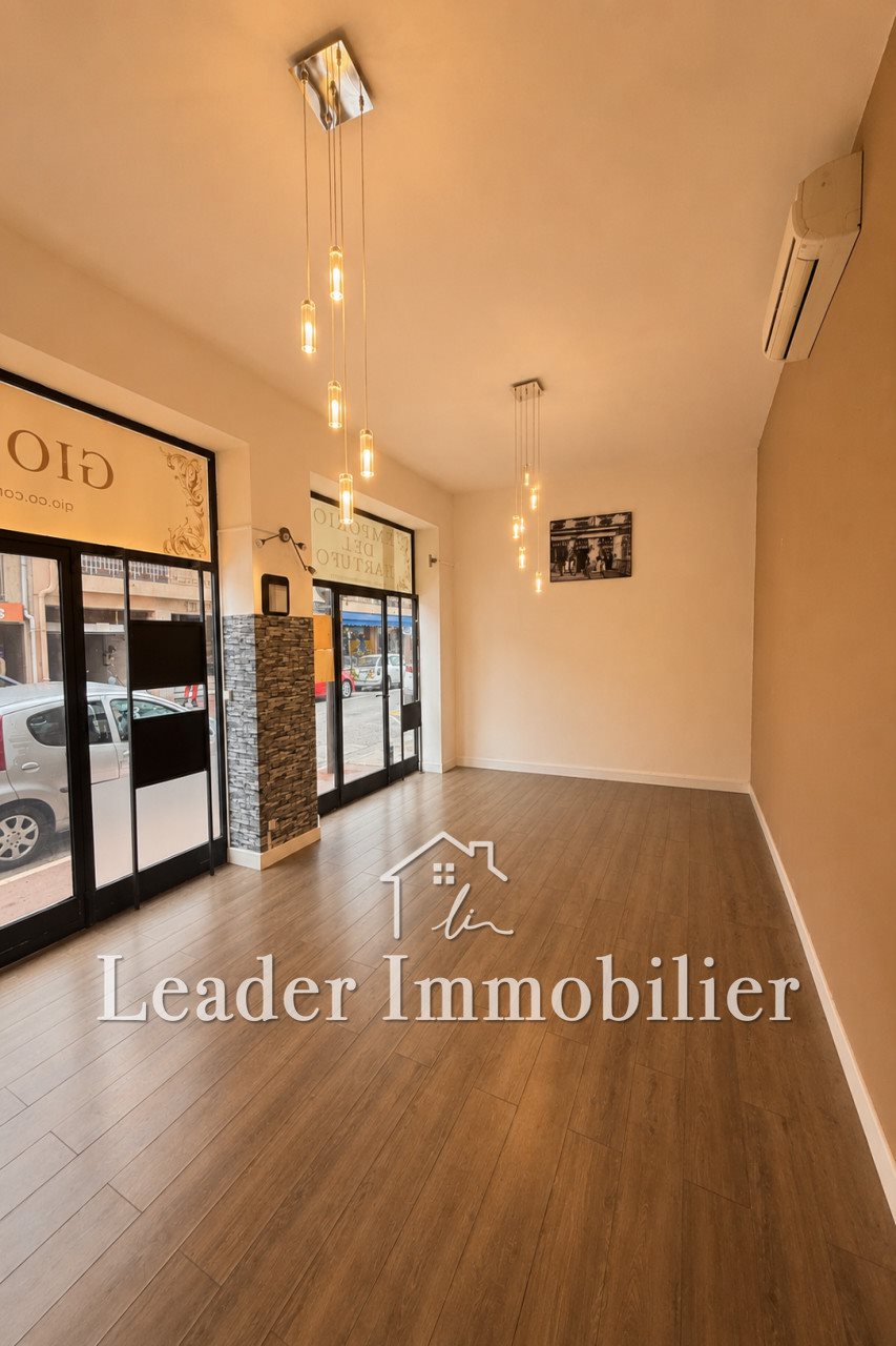 Maison à louer, 49m², Antibes