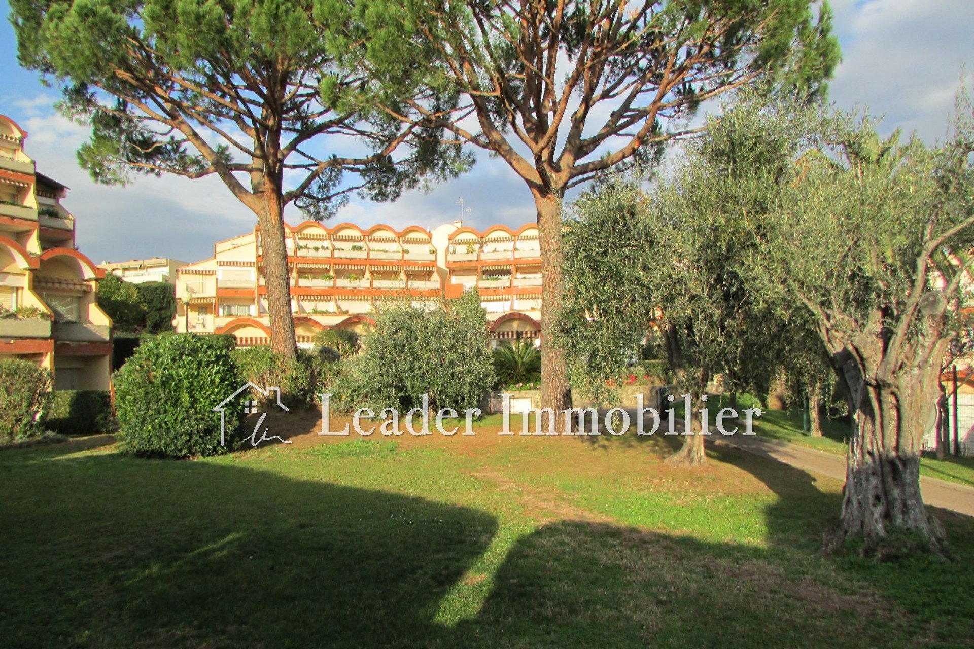 Appartement à louer, 28m², Antibes