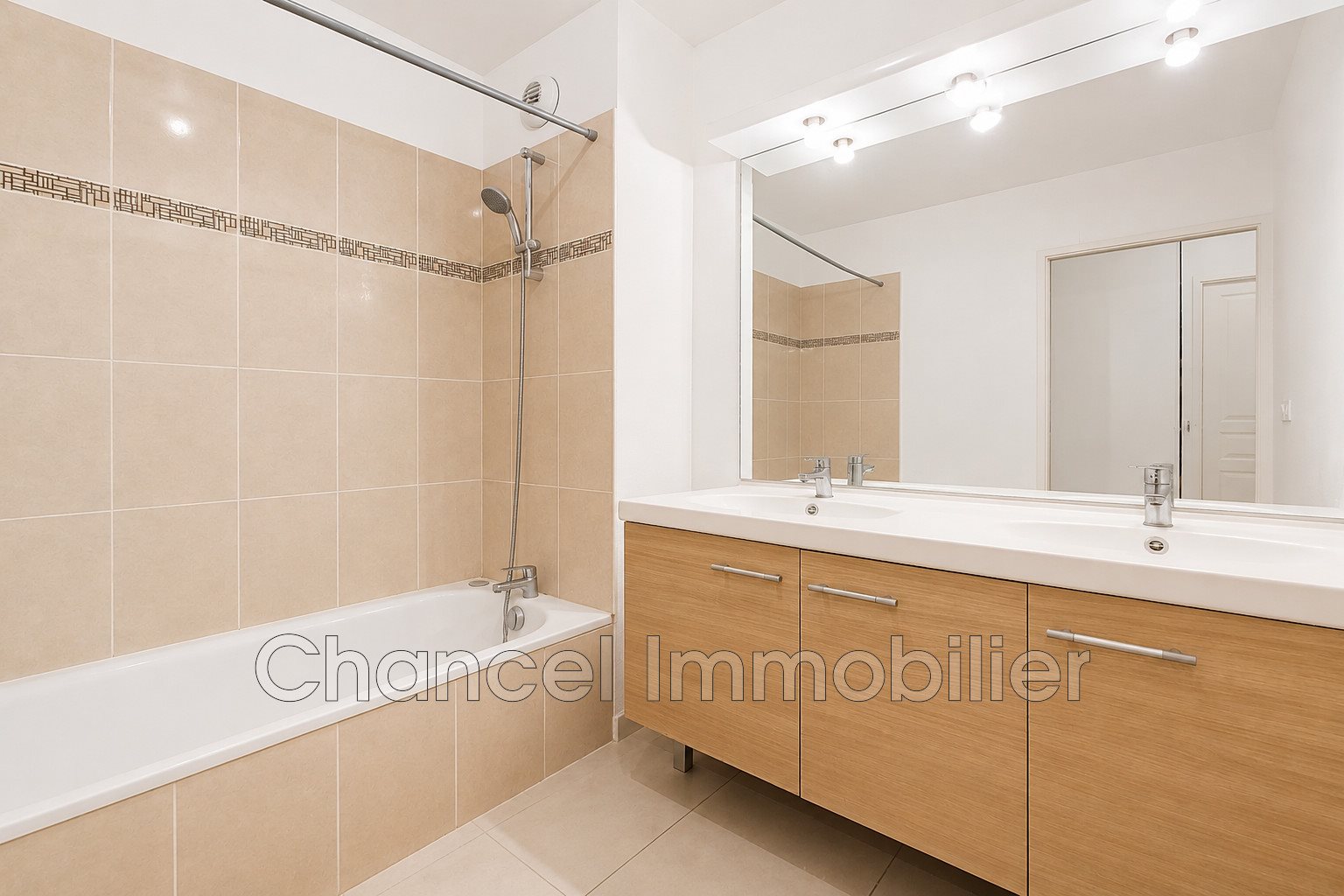 Appartement à vendre, 66m², Saint-Laurent-du-Var