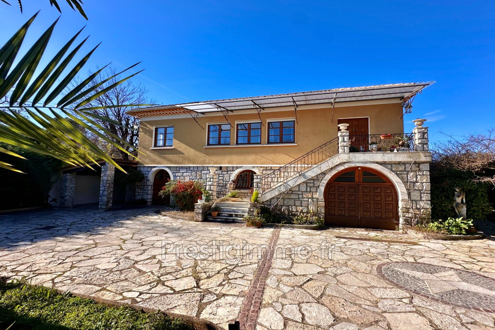 Maison à vendre, 270m², Roquefort-les-Pins