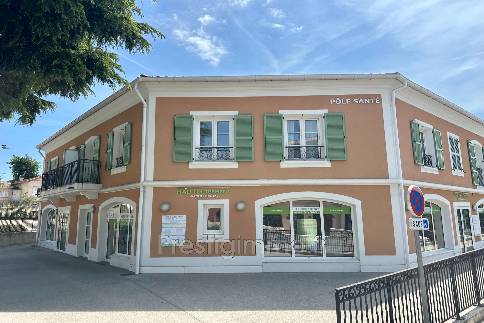 Maison à louer, 35m², Roquefort-les-Pins