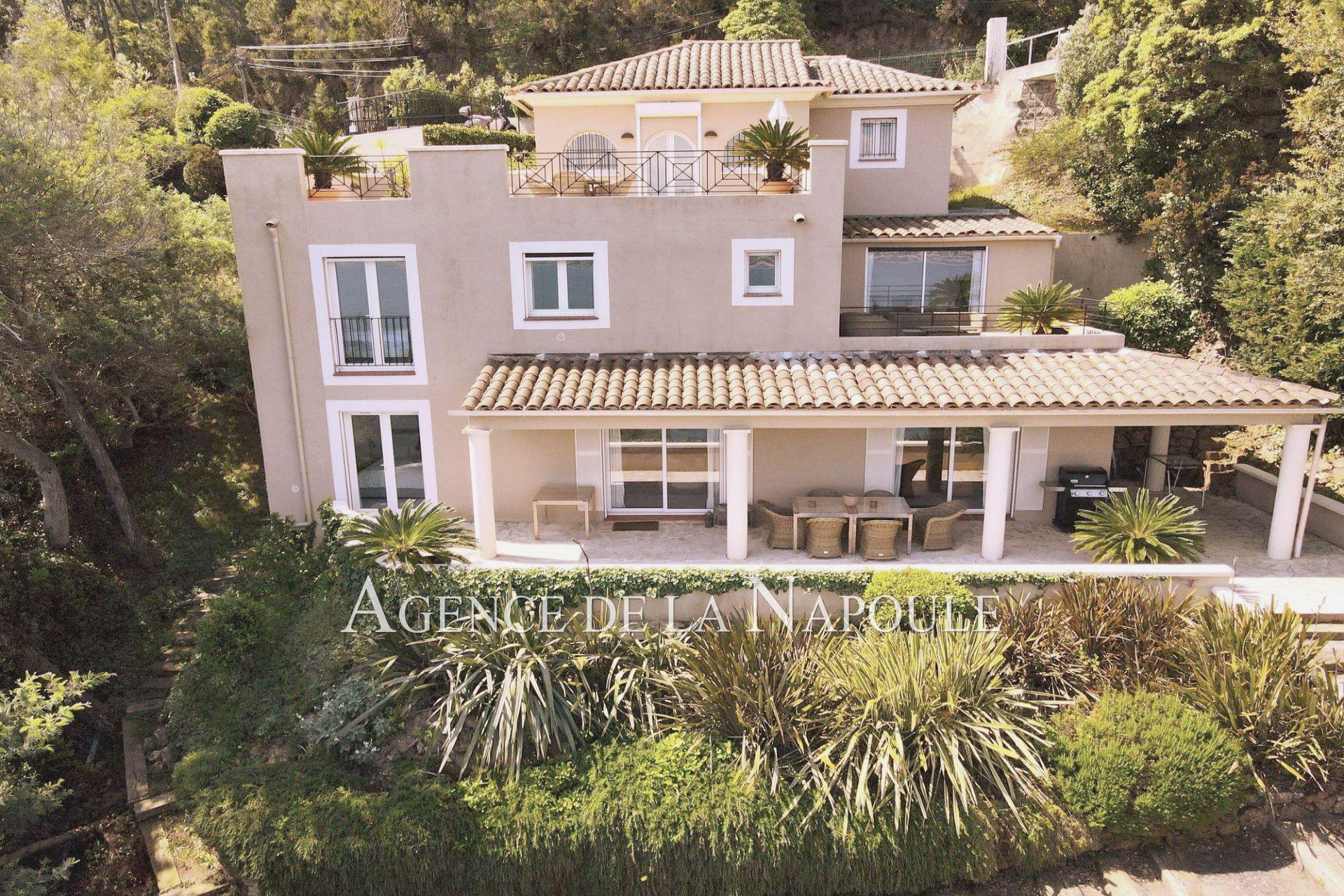 Maison à vendre, 160m², Théoule-sur-Mer