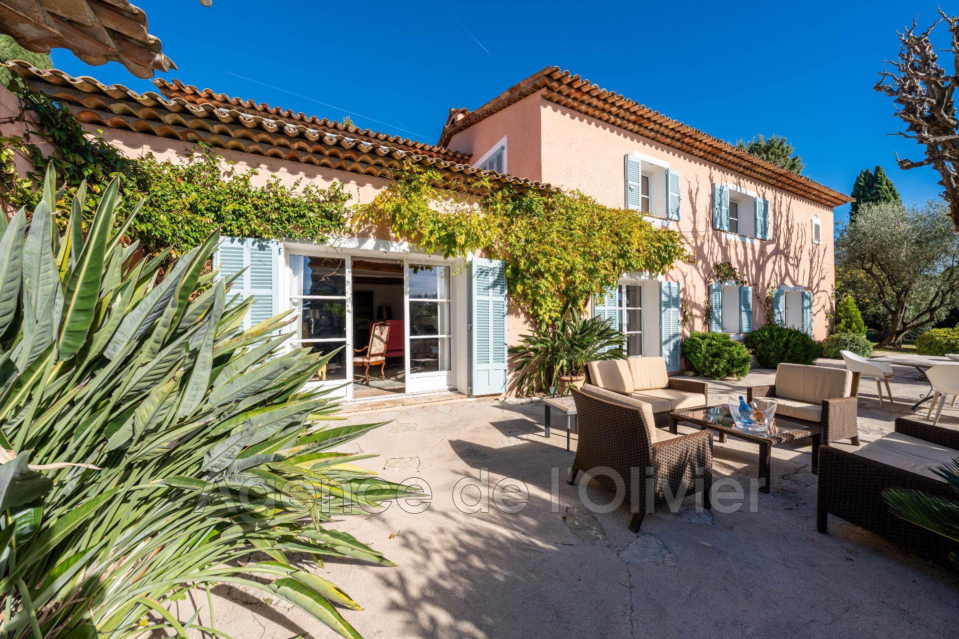 Maison à vendre, 260m², Valbonne