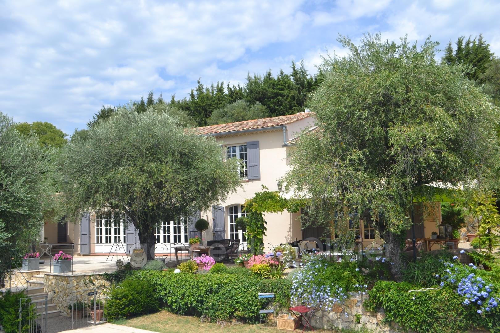 Maison à vendre, 234m², Valbonne