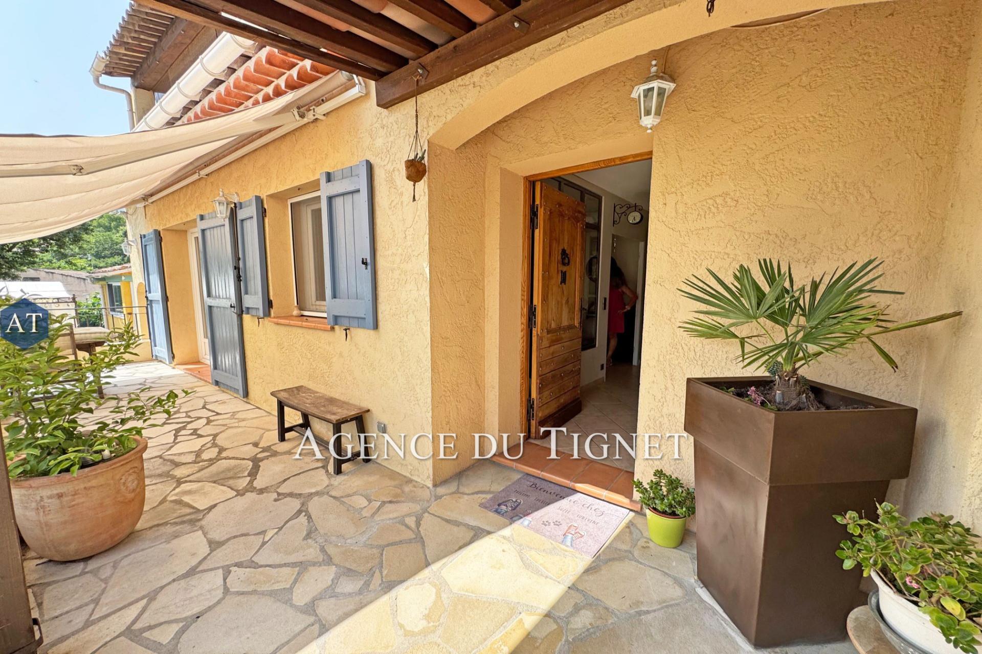 Maison à vendre, 101m², Peymeinade