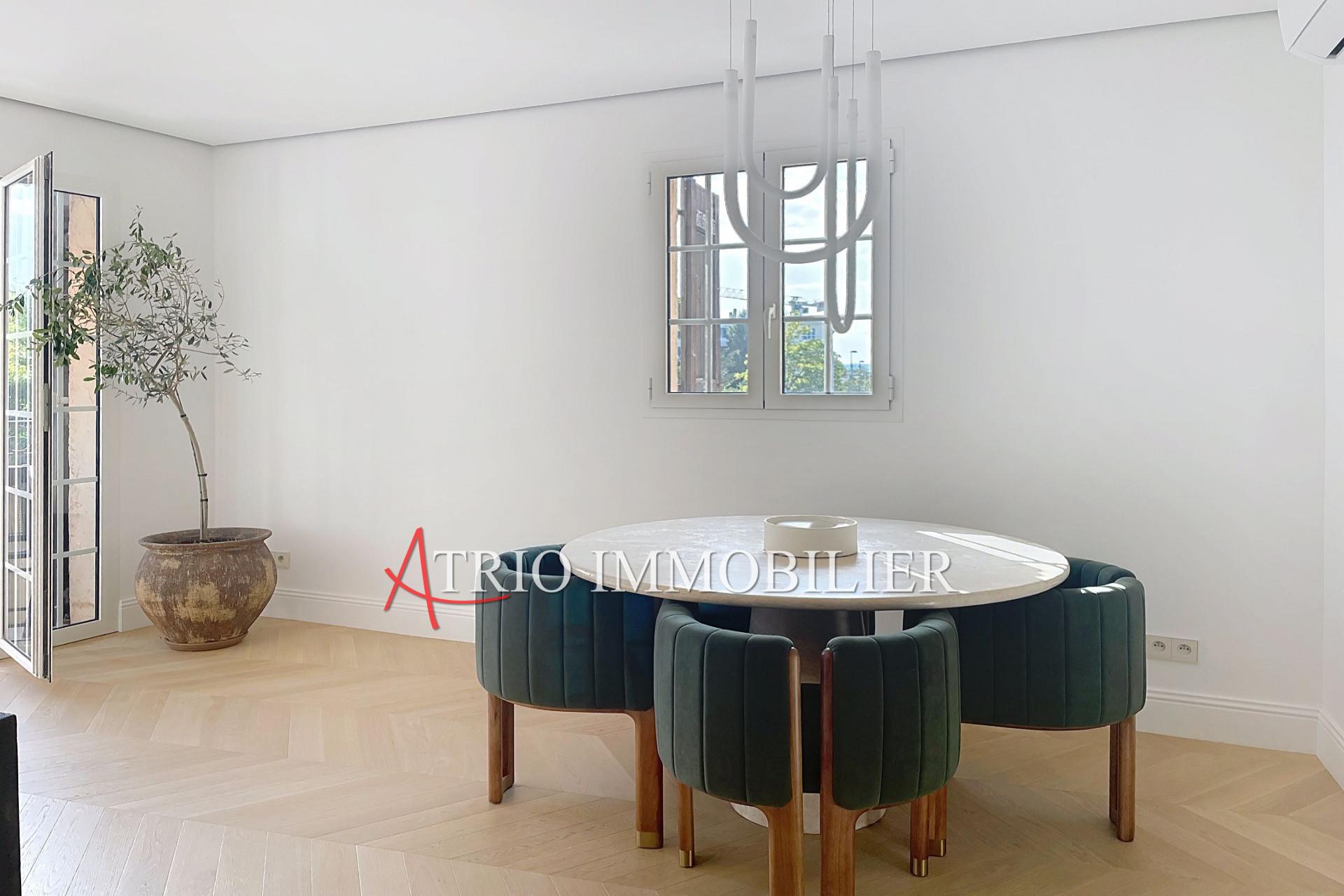 Appartement à vendre, 84m², Saint-Laurent-du-Var