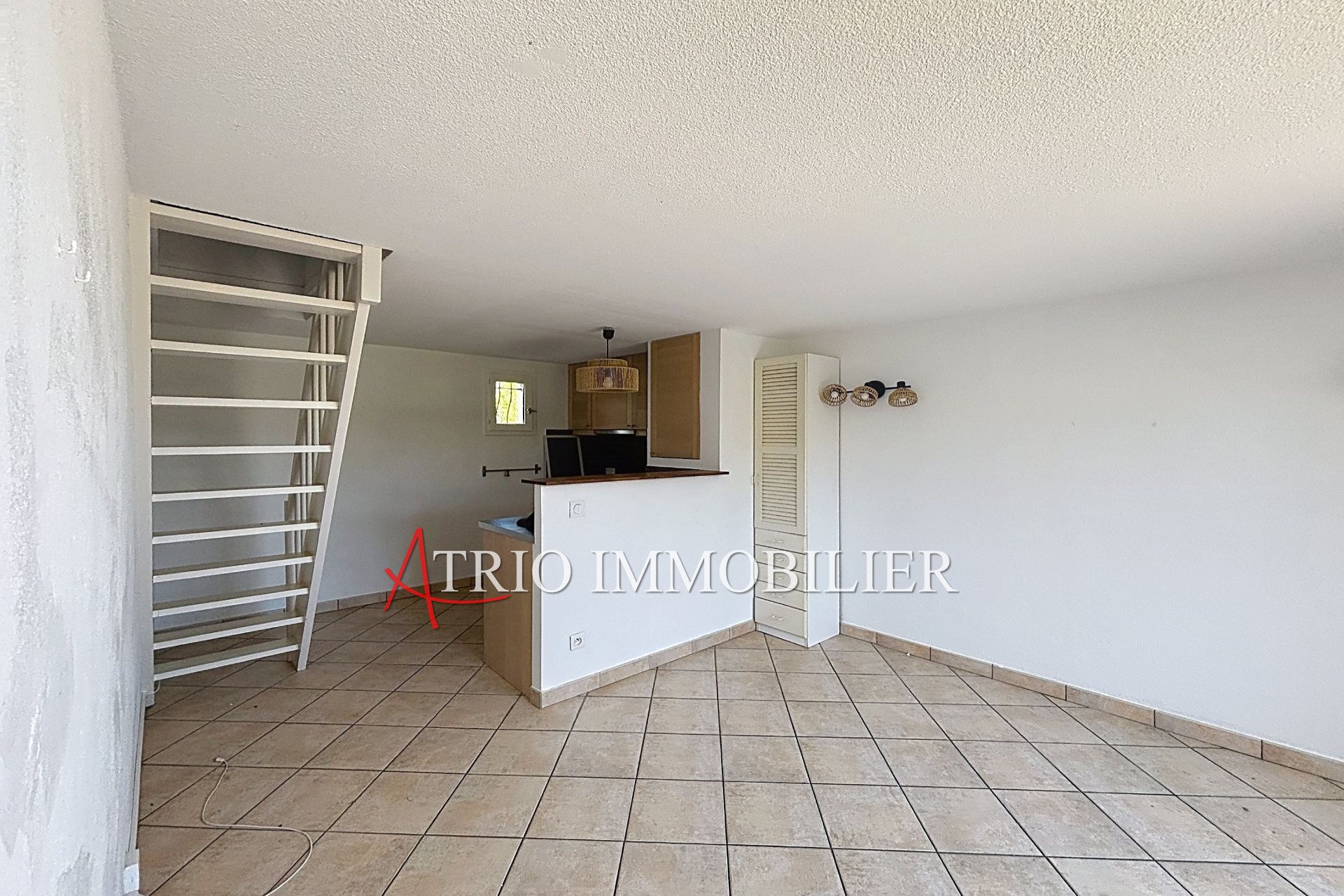 Appartement à louer, 35m², Vence