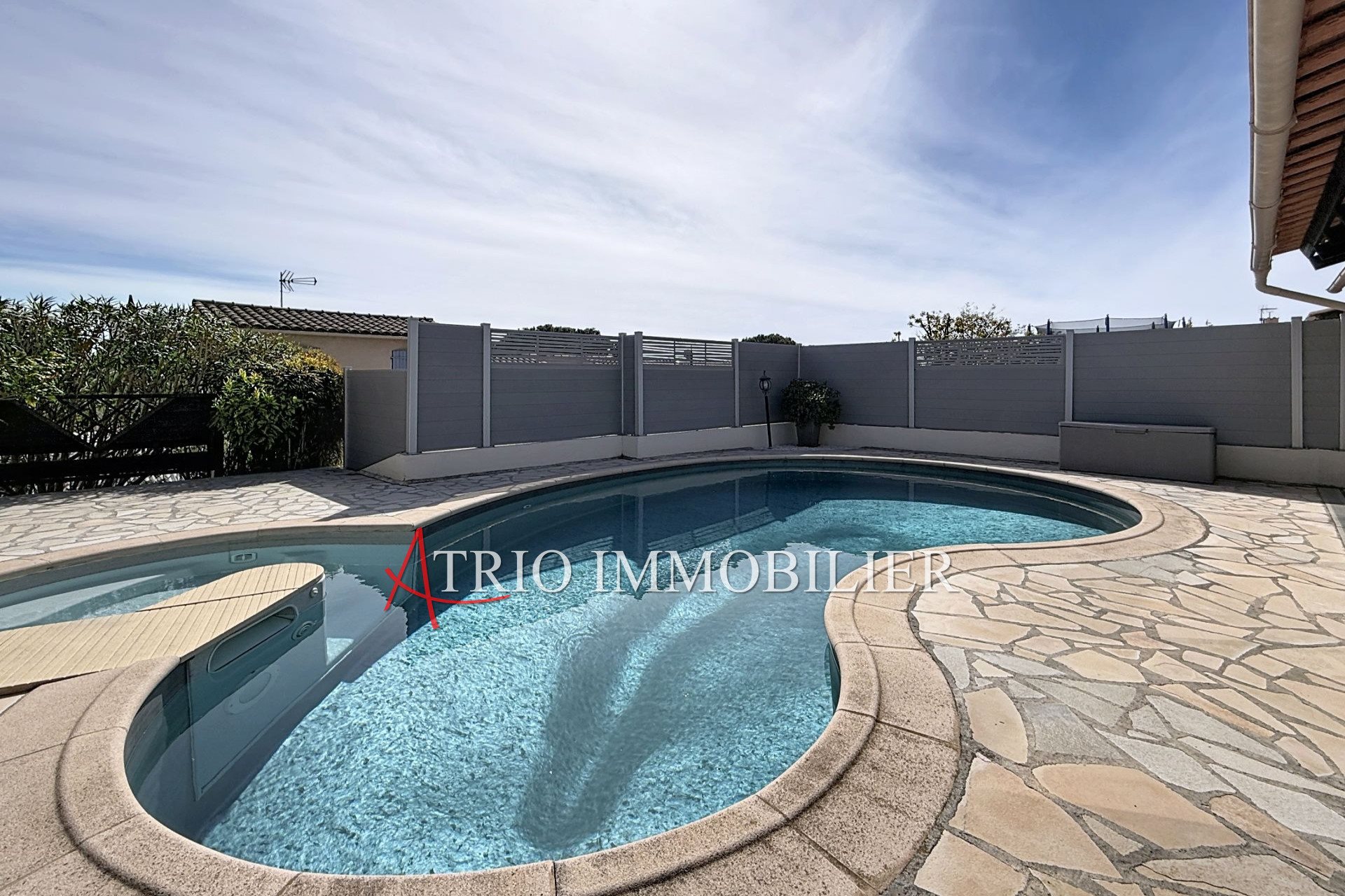 Maison à vendre, 102m², Cagnes-sur-Mer