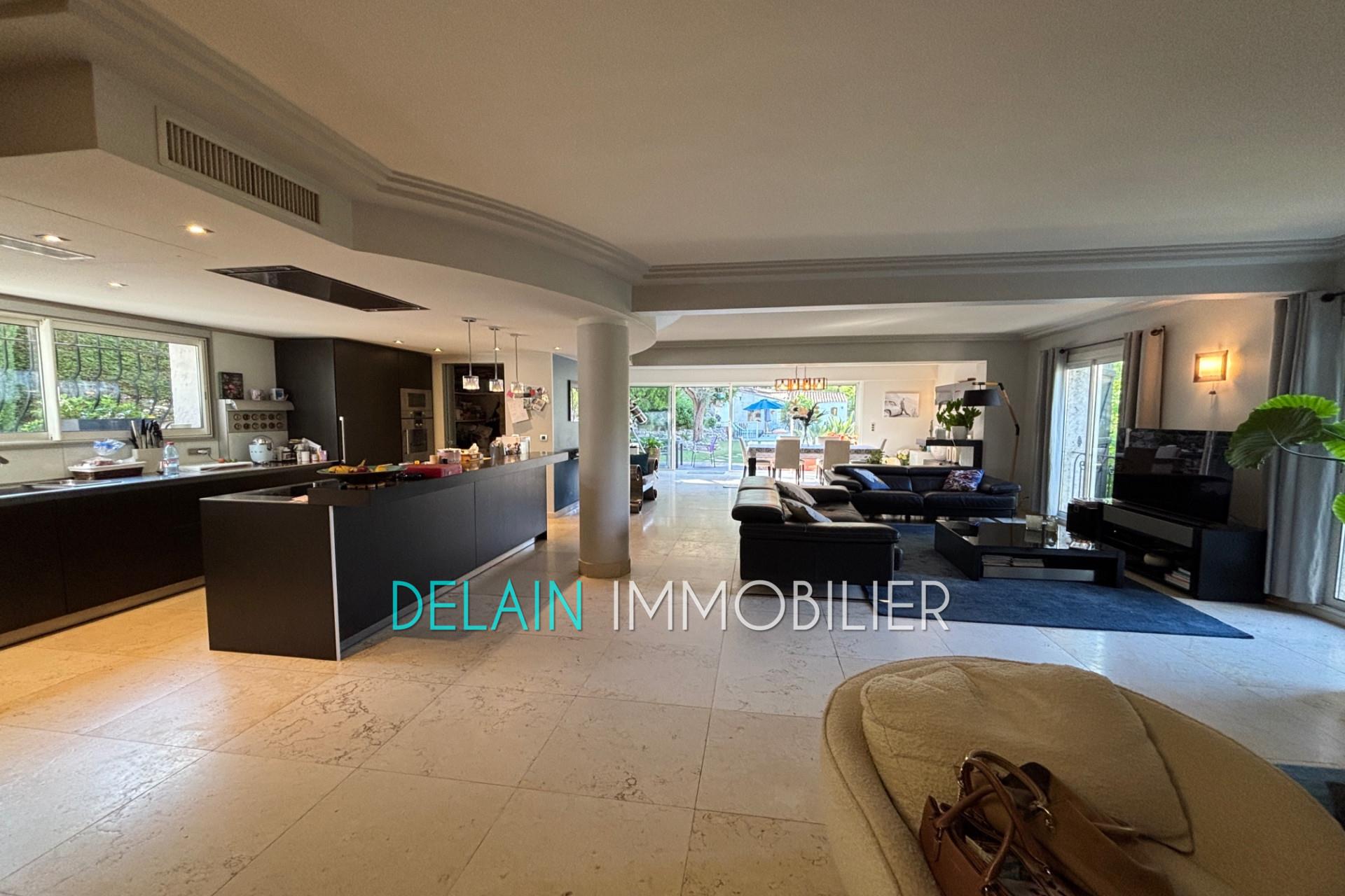 Maison à vendre, 275m², Aspremont