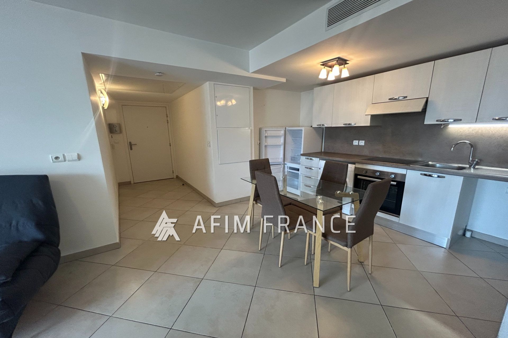 Appartement à louer, 47m², Menton