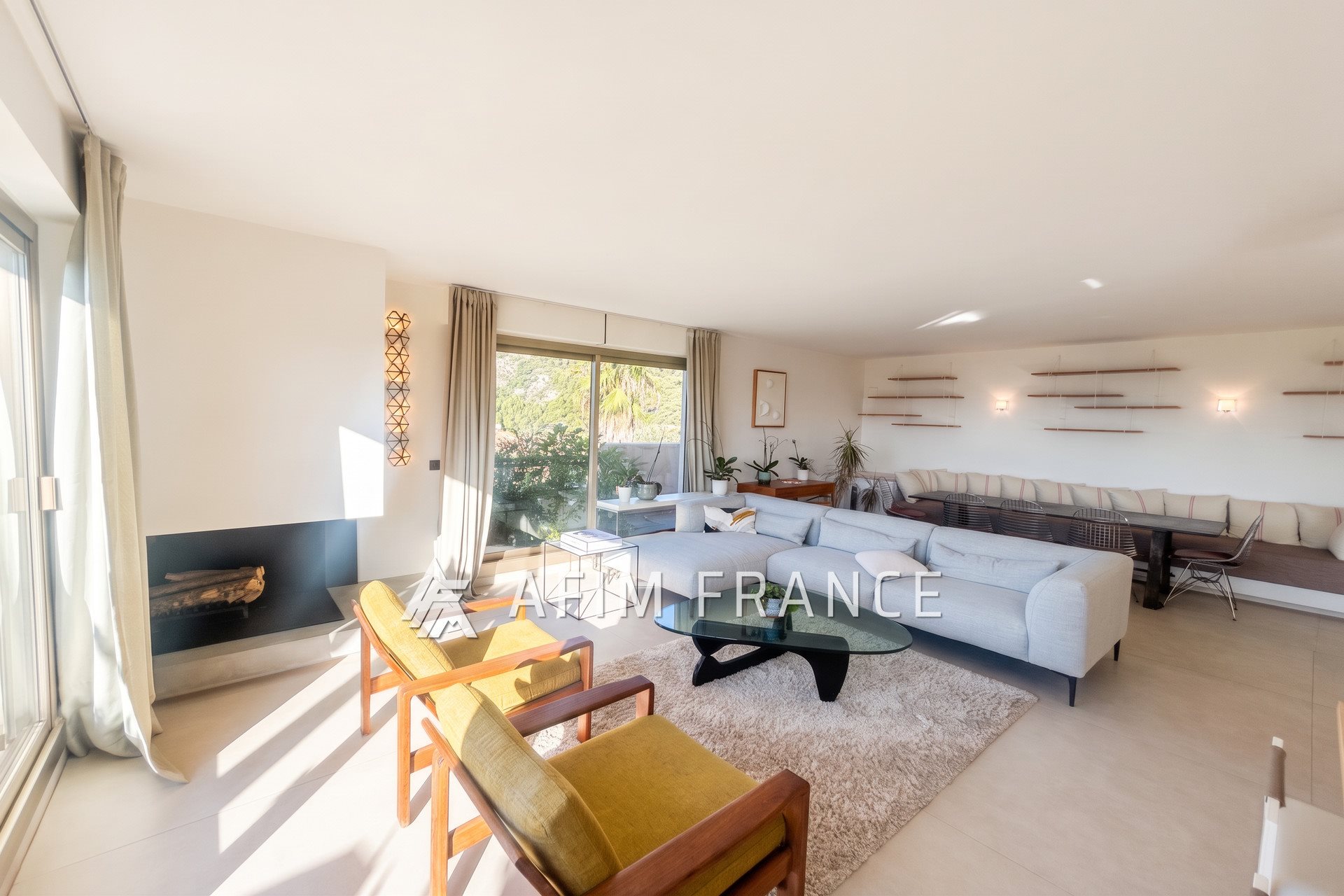 Appartement à louer, 130m², Èze
