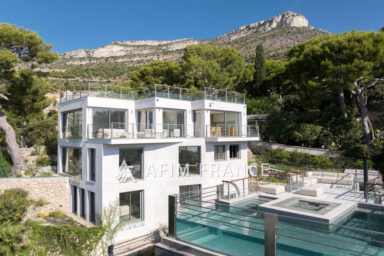Maison à louer, 400m², Cap-d'Ail