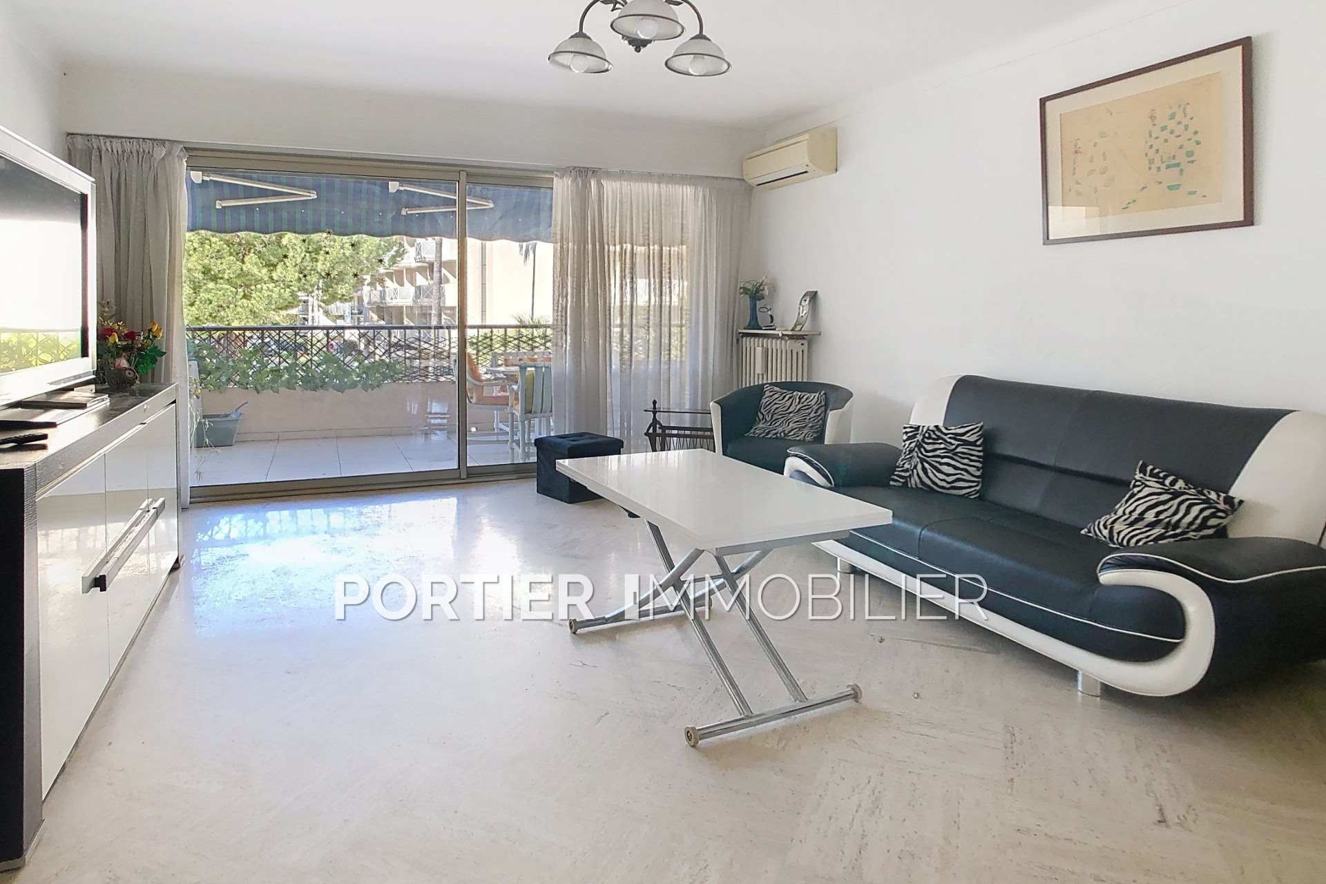 Appartement à vendre, 70m², Juan-les-Pins