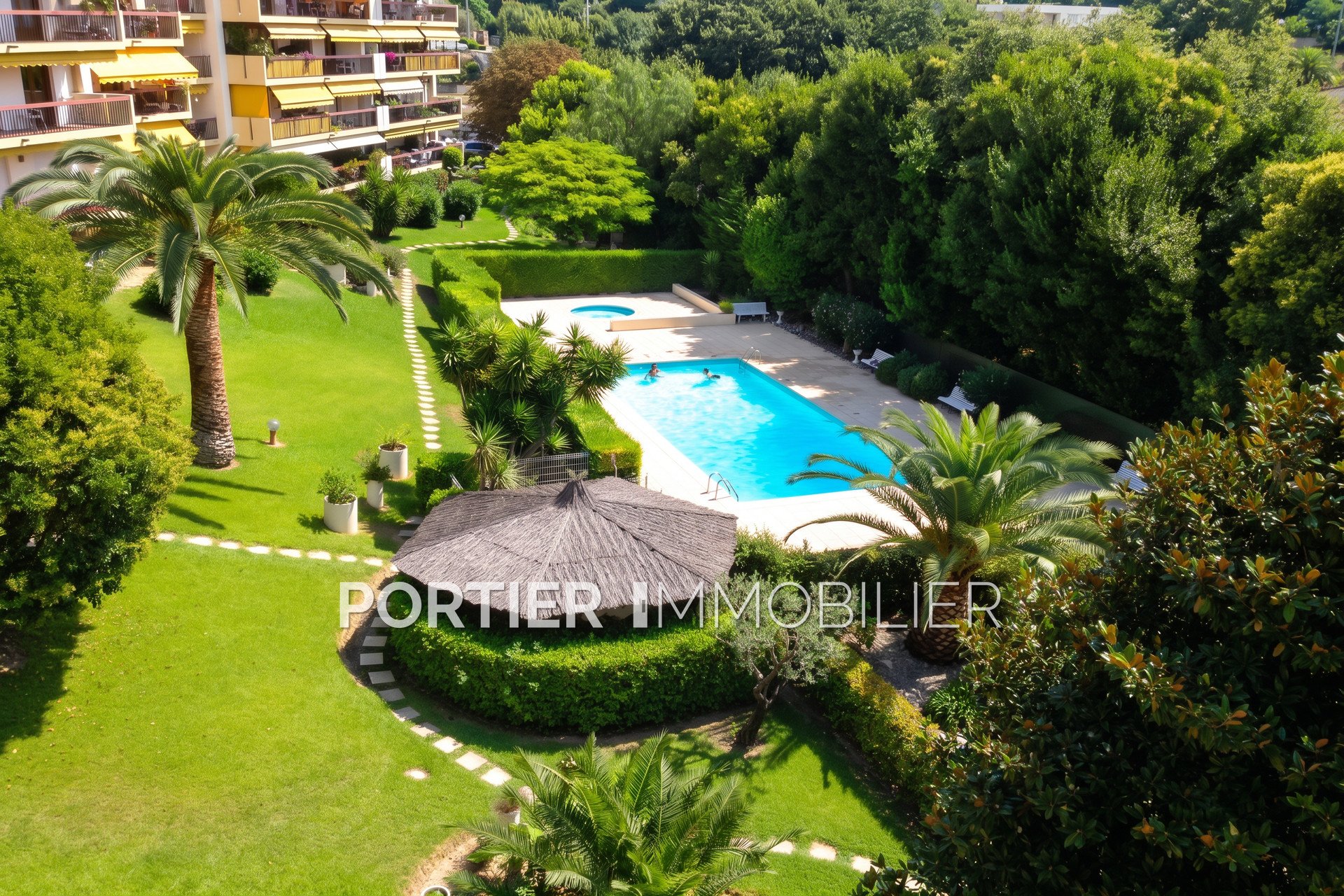 Appartement à louer, 73m², Antibes