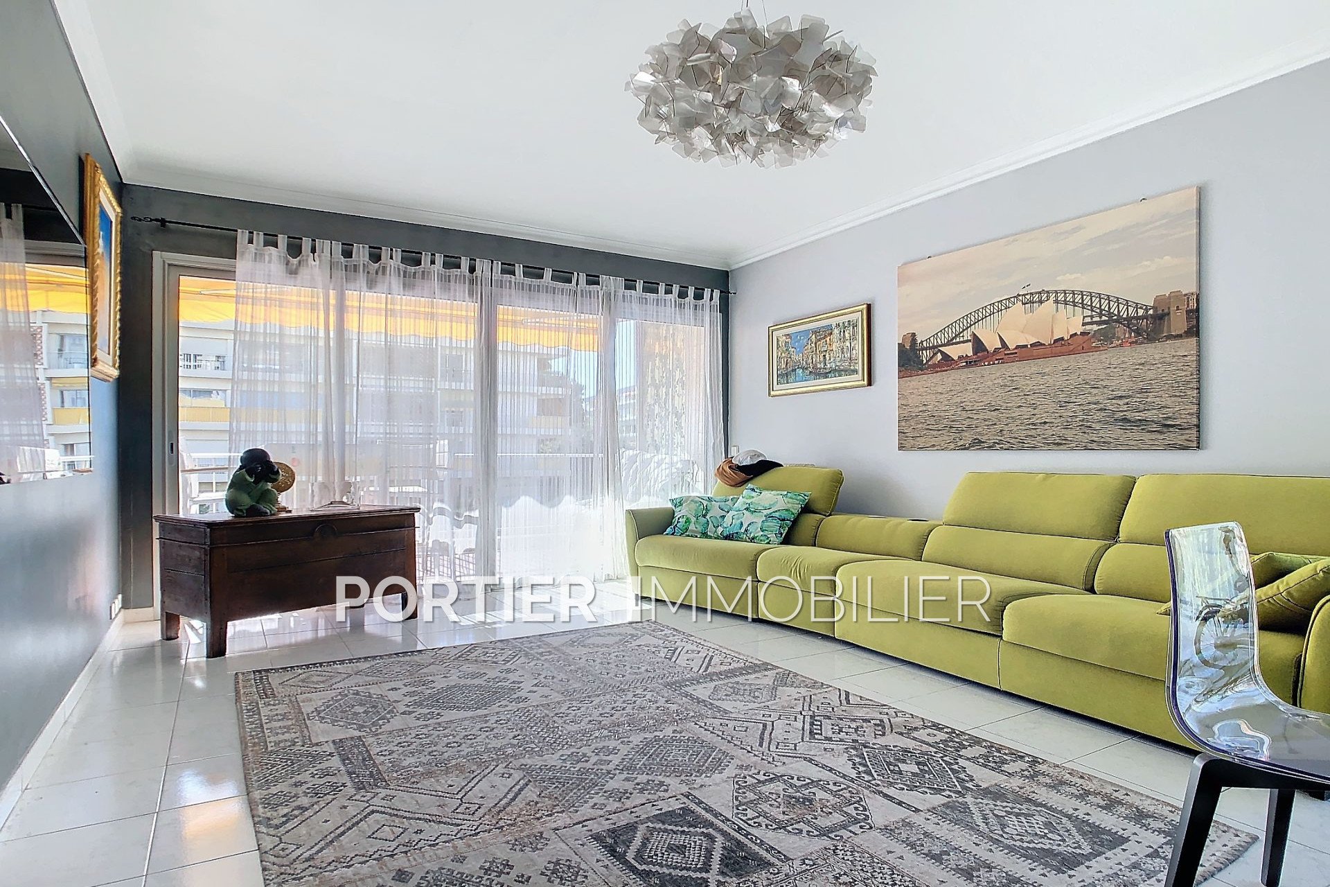 Appartement à louer, 63m², Antibes