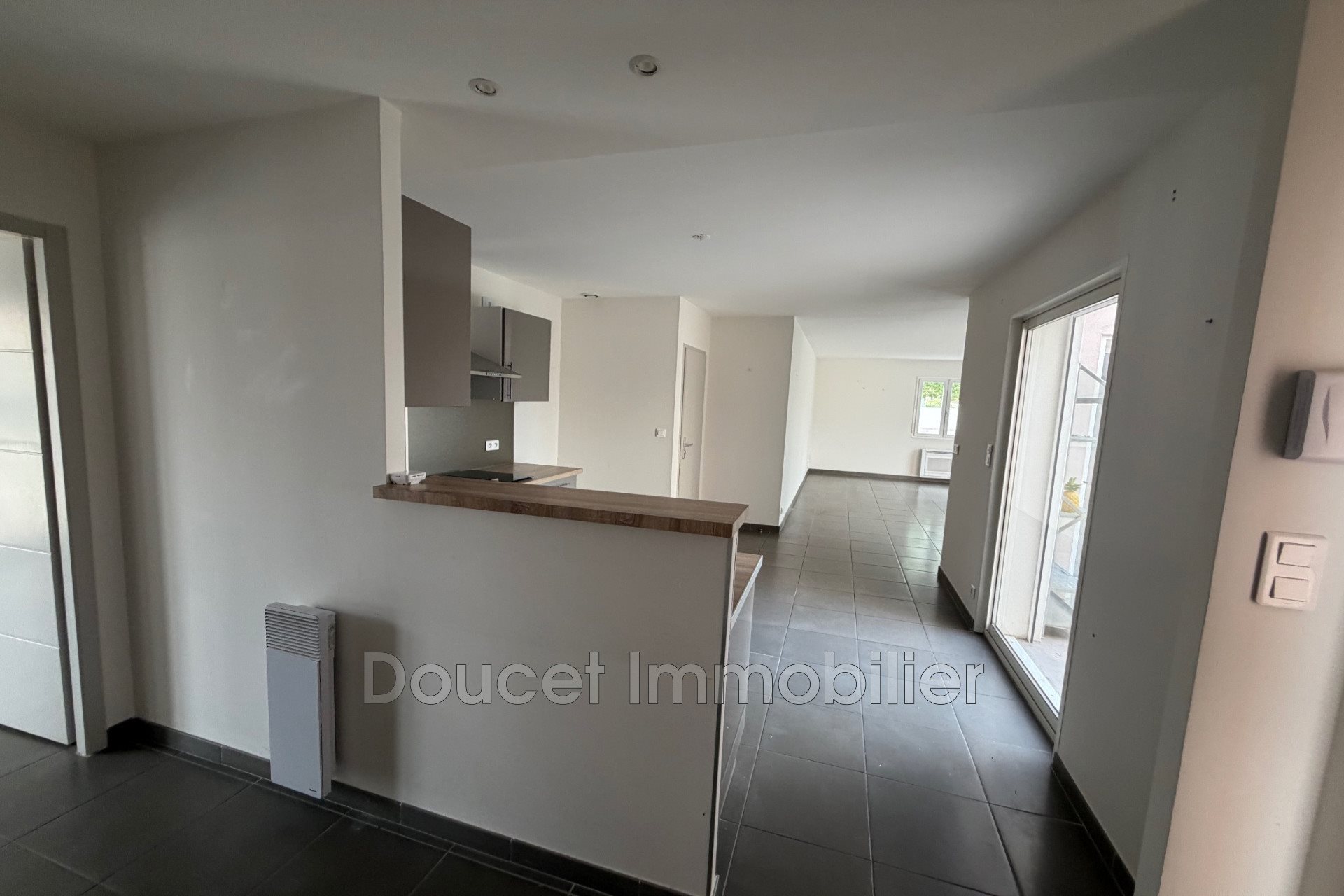 Maison à louer, 111m², Nissan-lez-Enserune