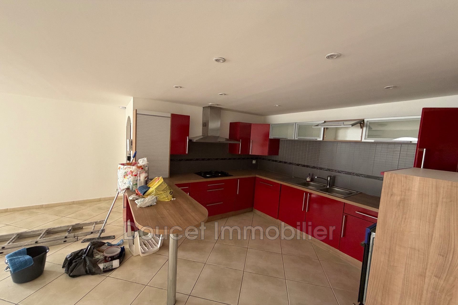 Appartement à louer, 133m², Mèze