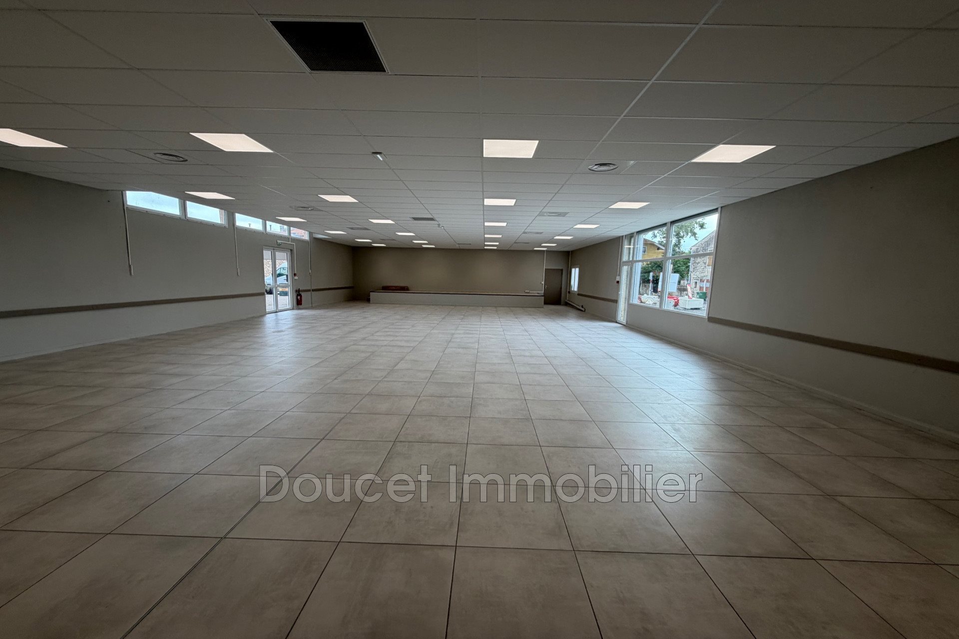 Maison à louer, 400m², Béziers