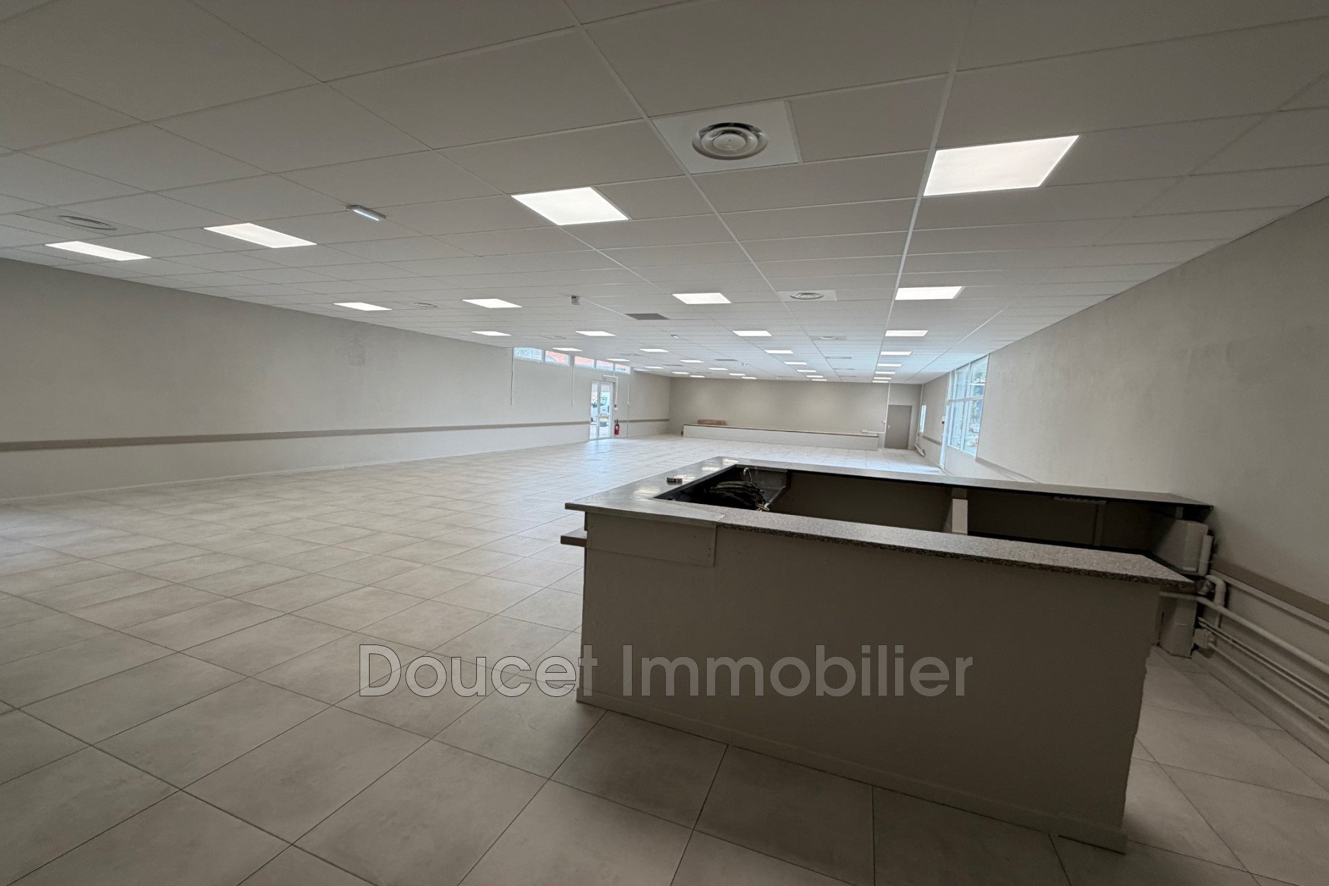 Maison à louer, 400m², Béziers