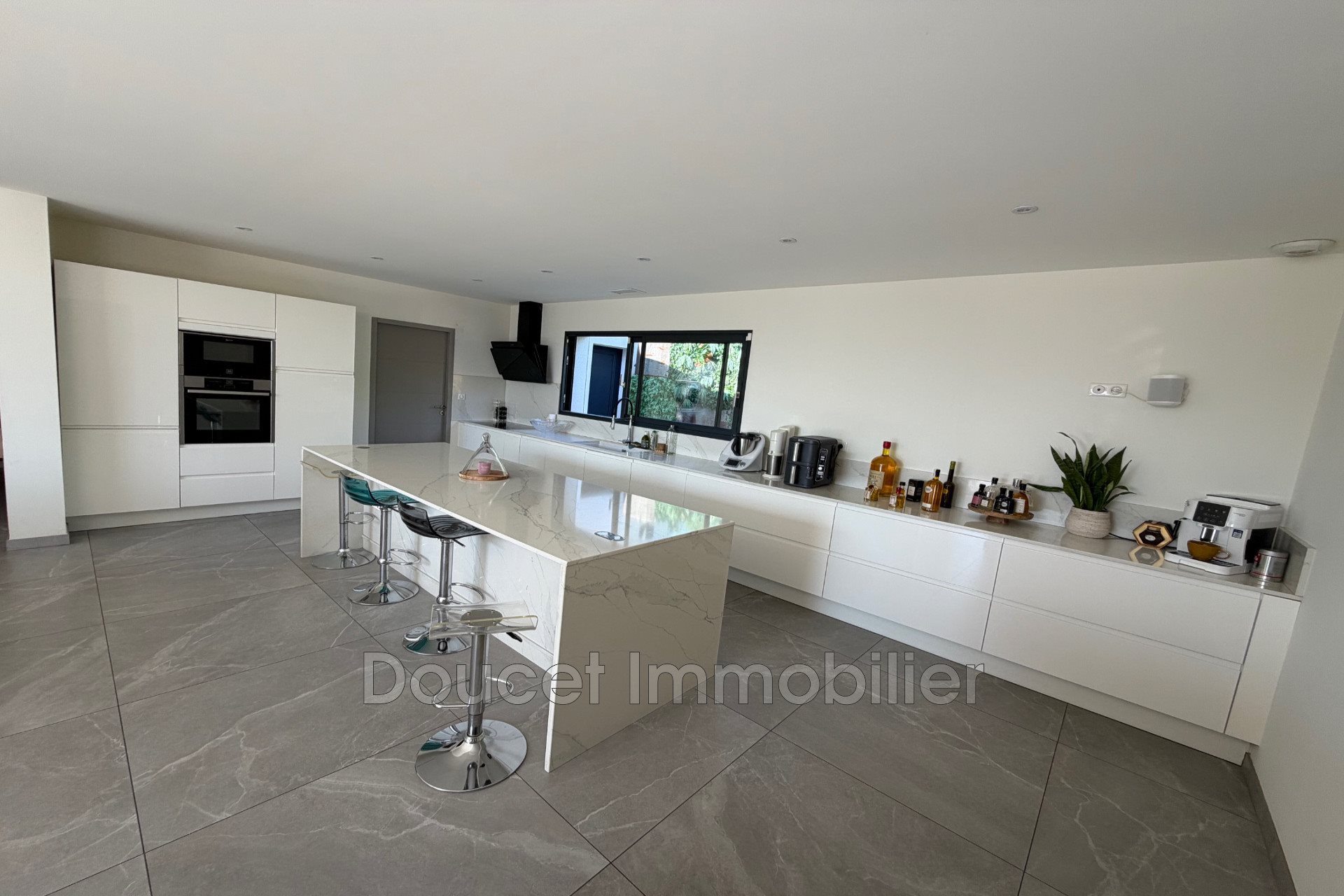 Maison à vendre, 241m², Magalas