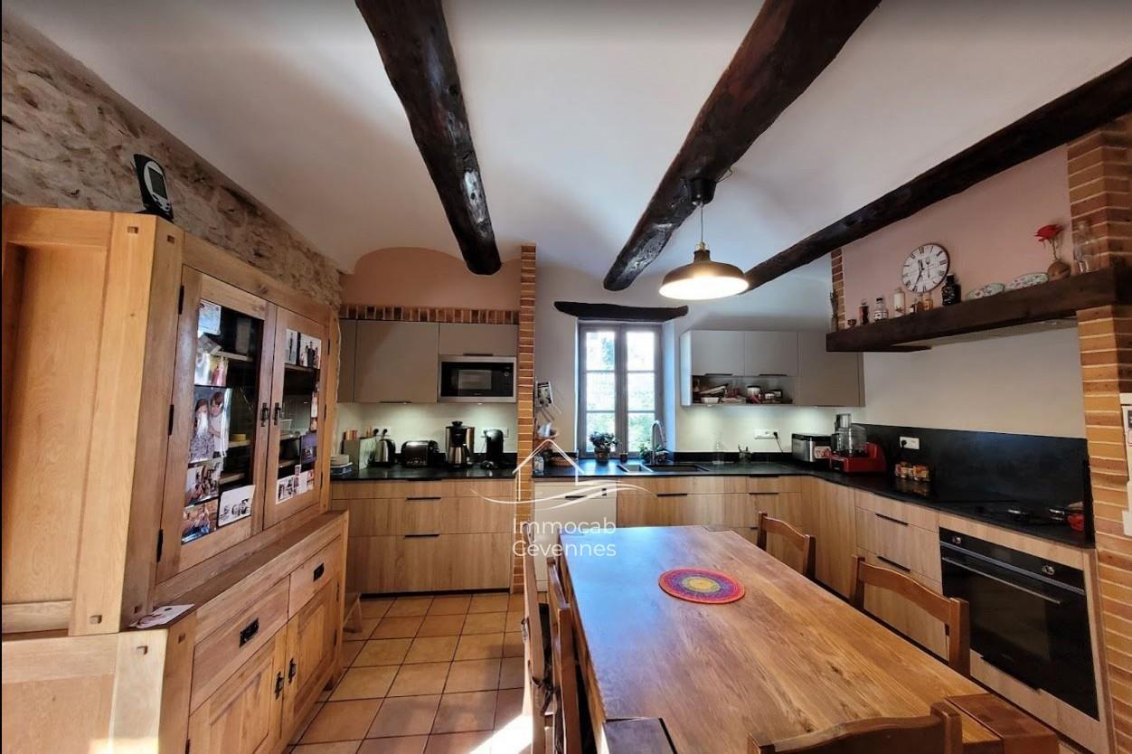 Maison à vendre, 390m², Uzès