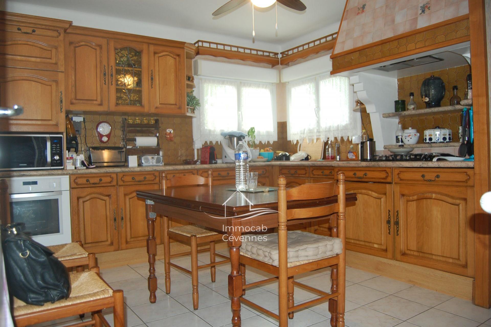 Maison à vendre, 240m², Alès