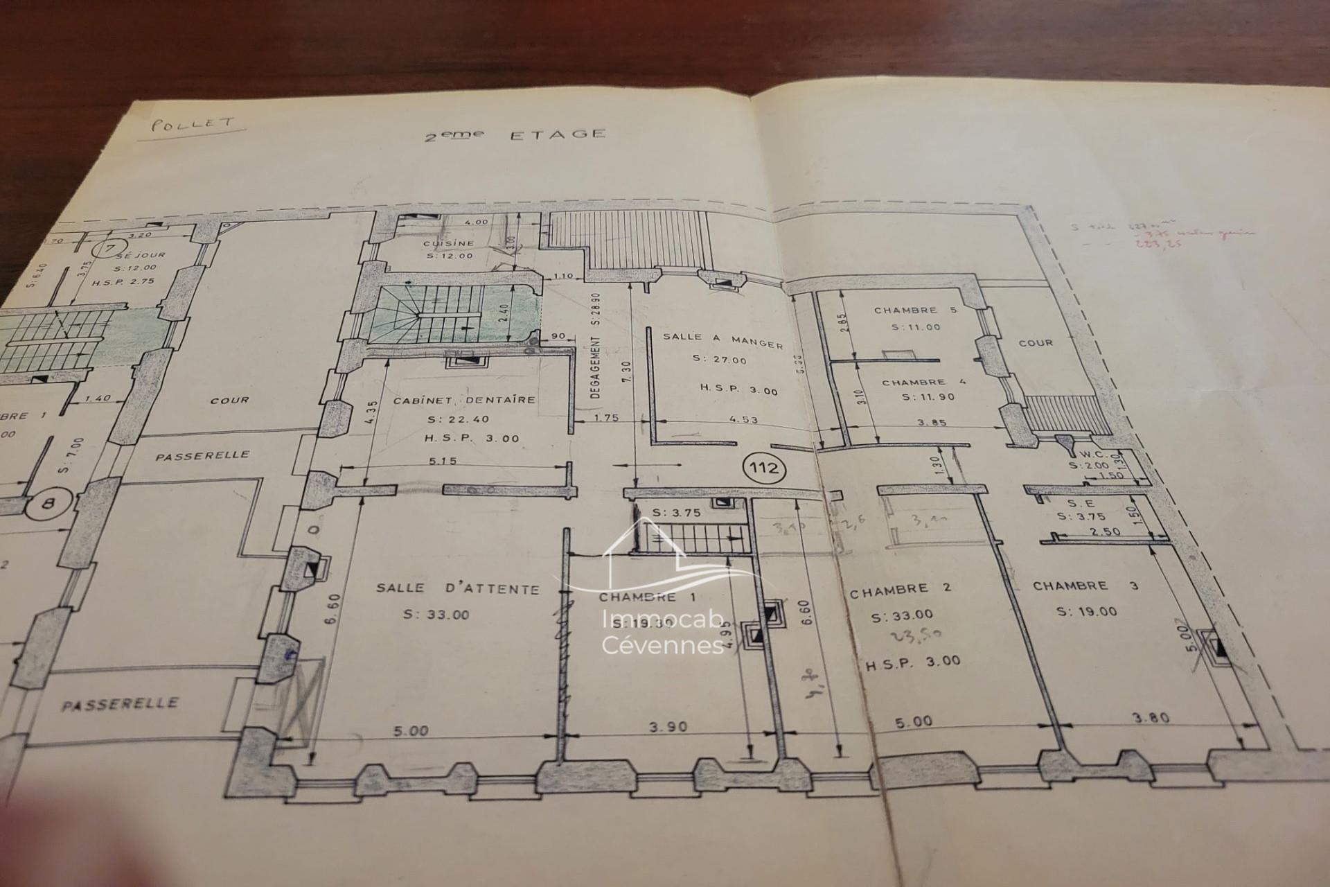 Appartement à vendre, 222m², Alès
