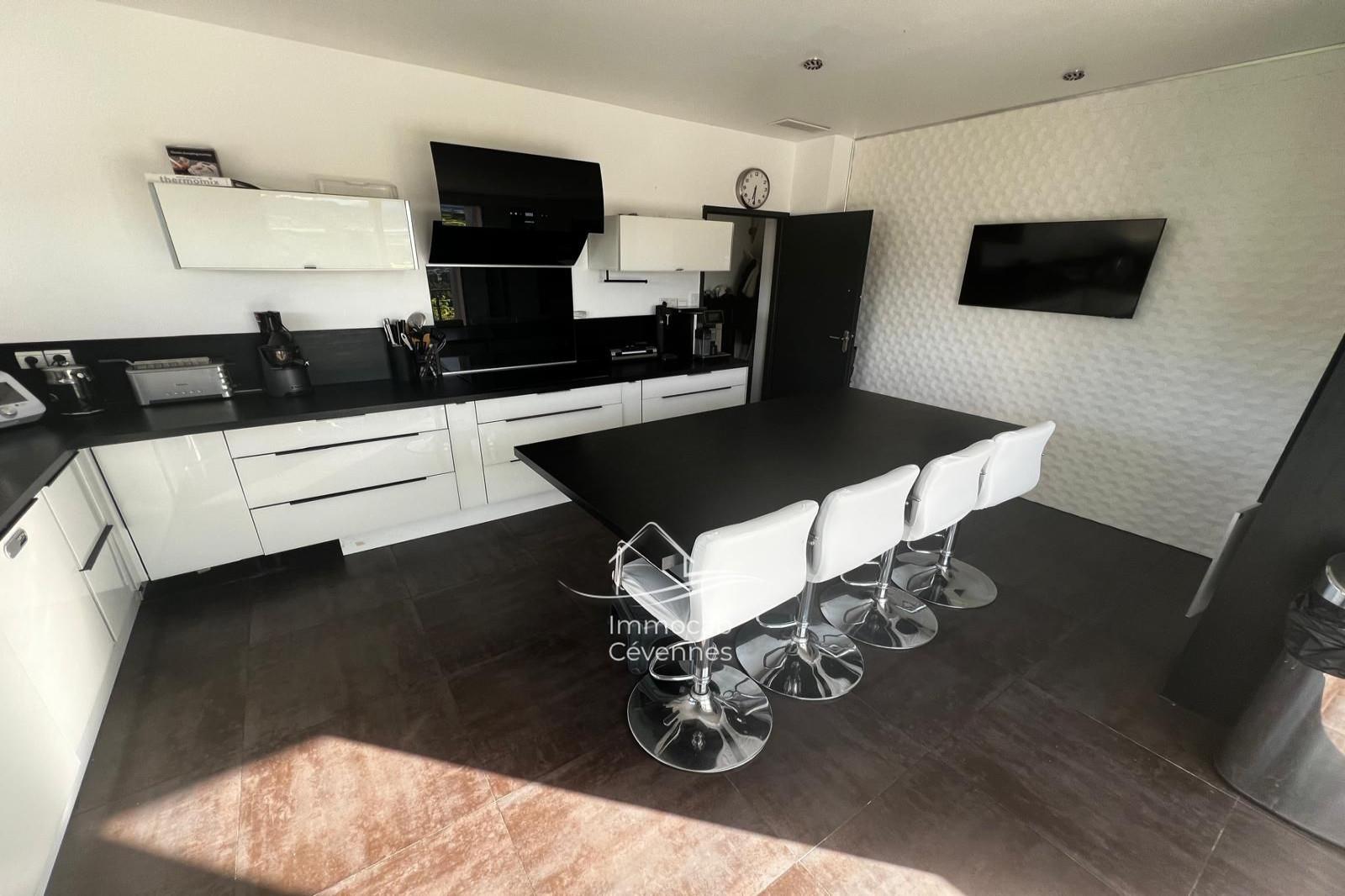 Maison à vendre, 290m², Alès