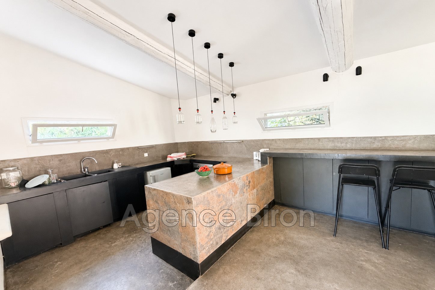 Appartement à vendre, 120m², Le Puy-Sainte-Réparade