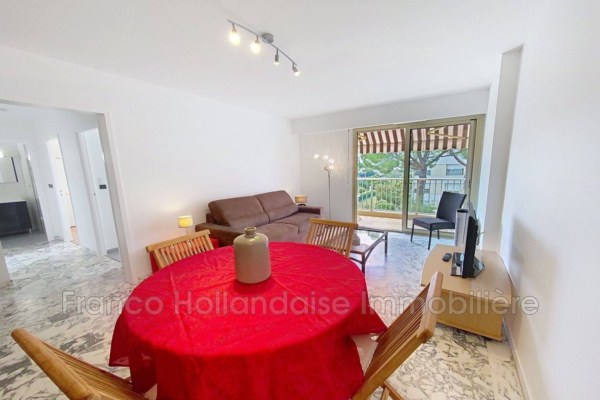 Appartement à louer, 46m², Antibes