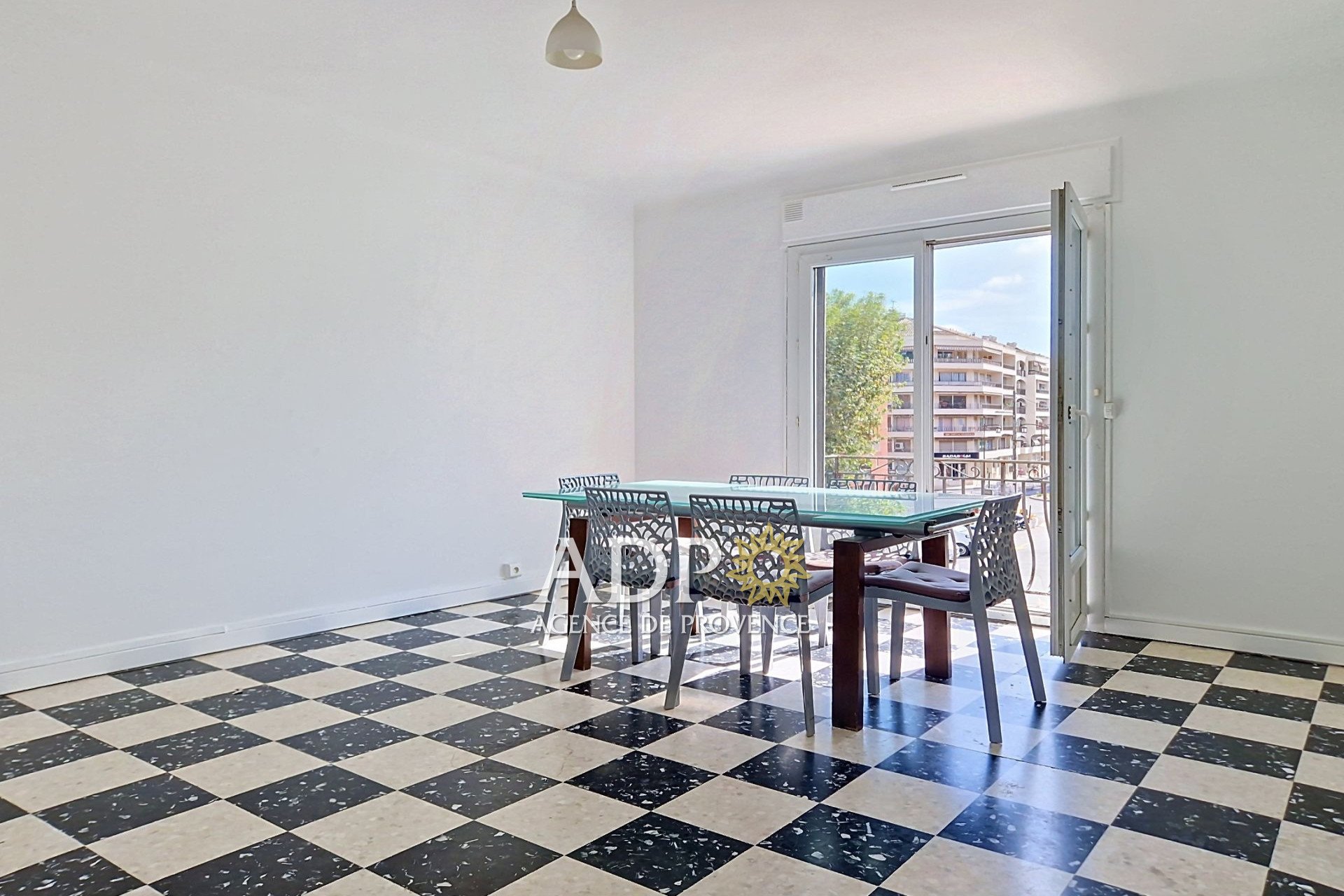 Appartement à vendre, 72m², Mandelieu-la-Napoule