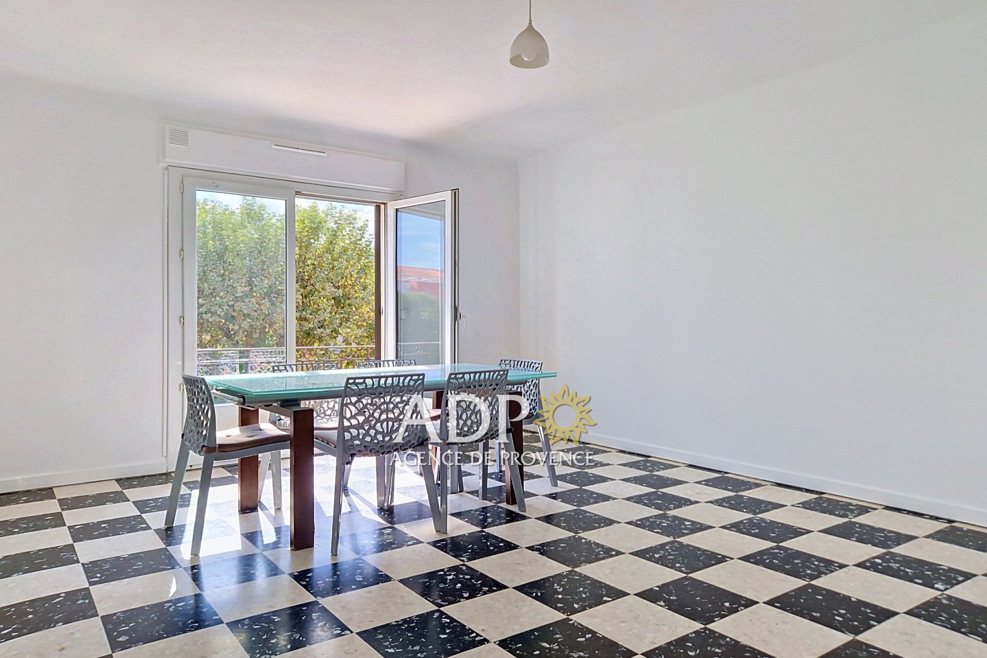 Appartement à vendre, 72m², Mandelieu-la-Napoule
