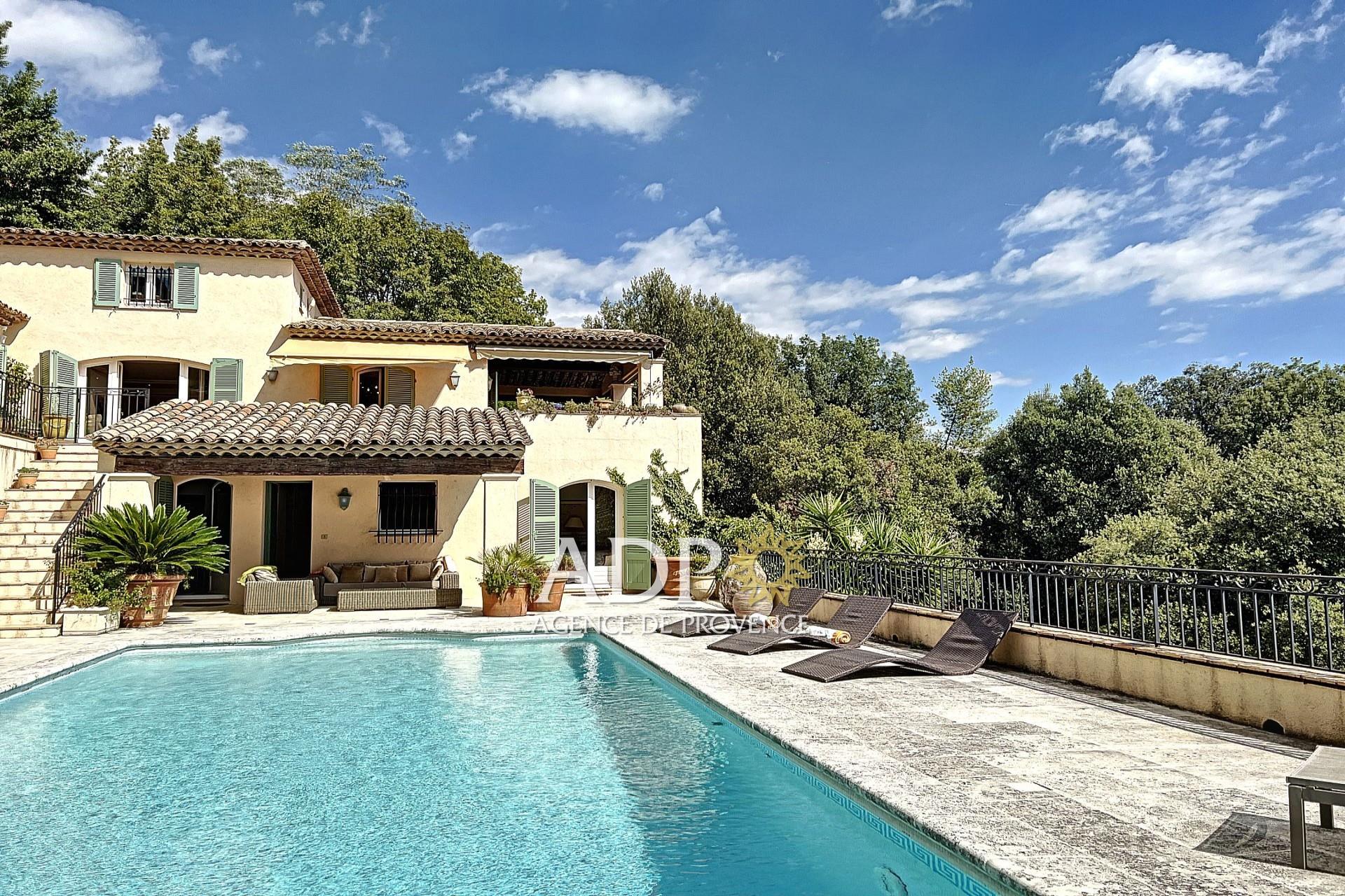 Maison à vendre, 300m², Grasse