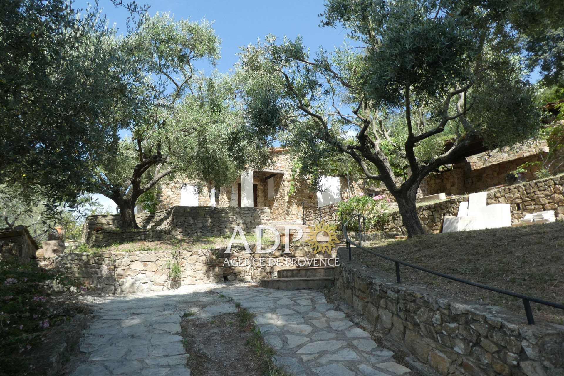 Maison à vendre, 232m², Auribeau-sur-Siagne