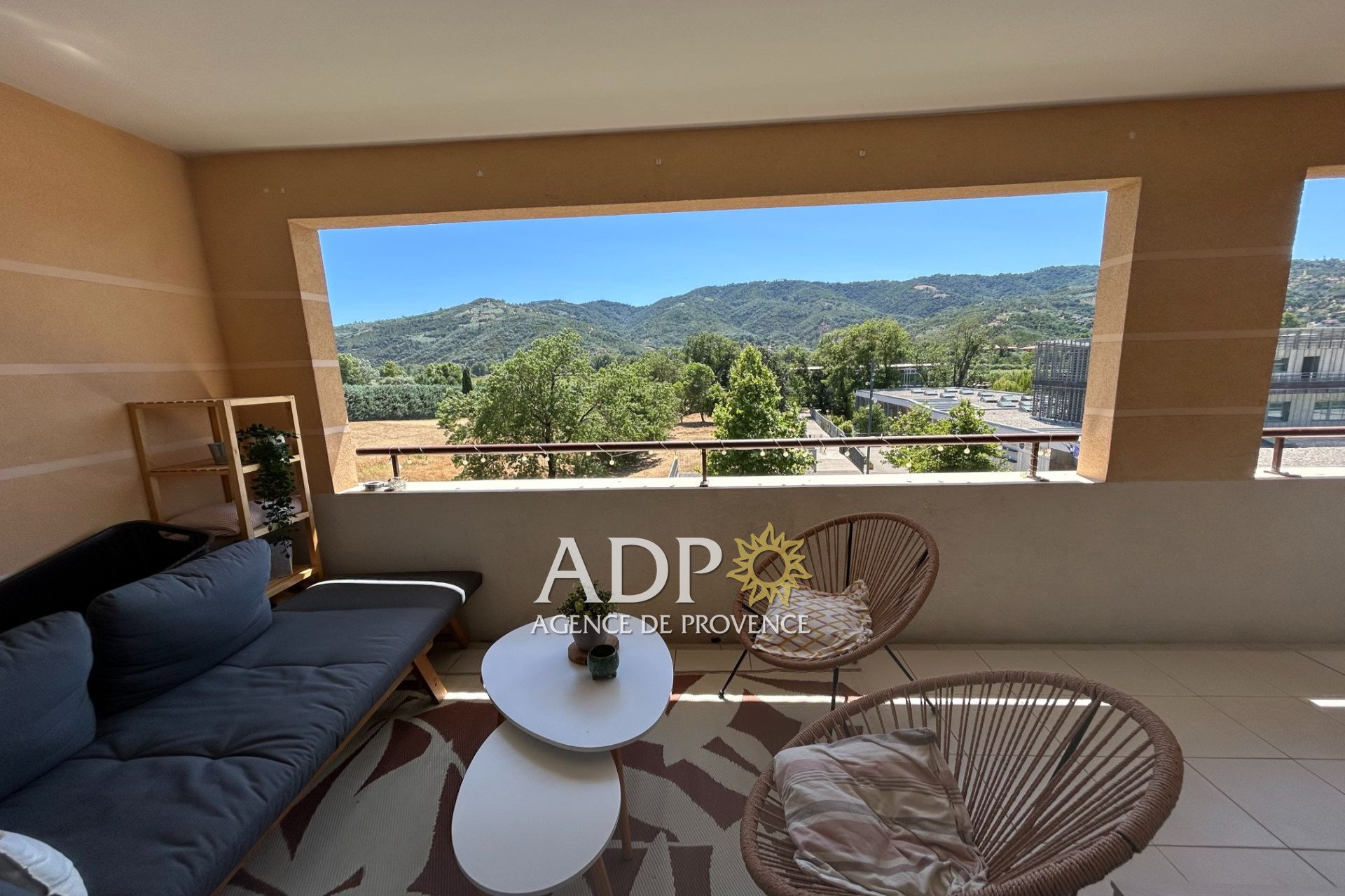 Appartement à louer, 42m², Pégomas